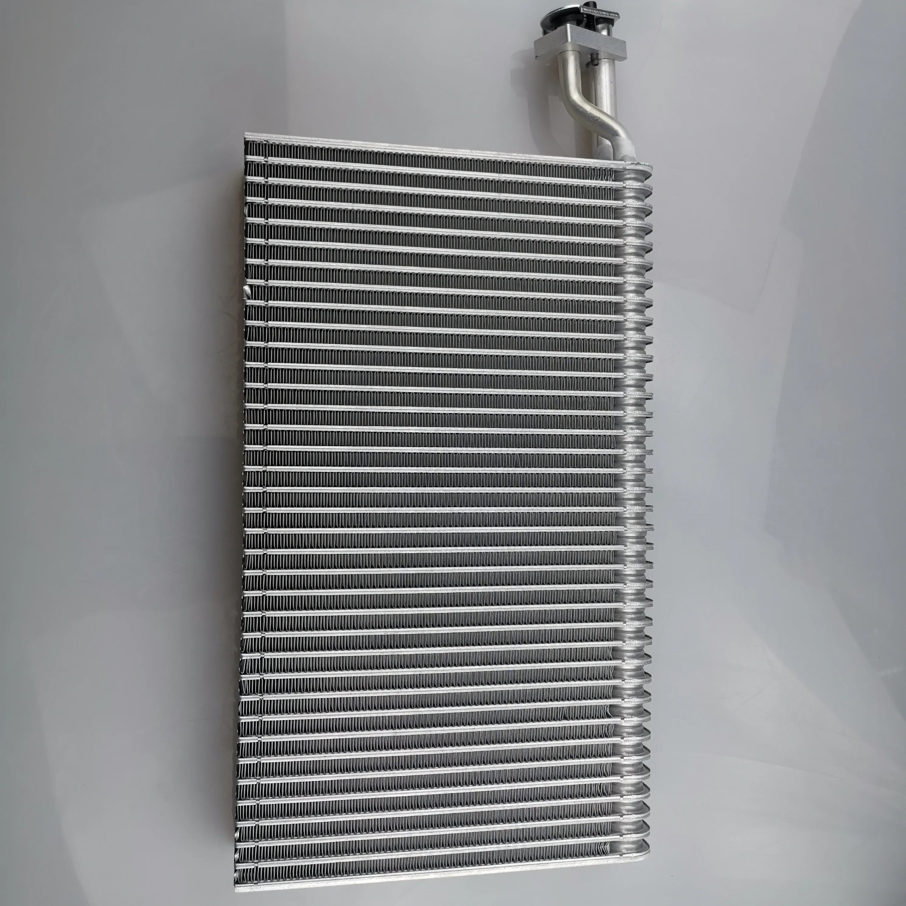 SAIC MAXUS V80 Original Evaporator Core and Accessories C00013630 C00224491