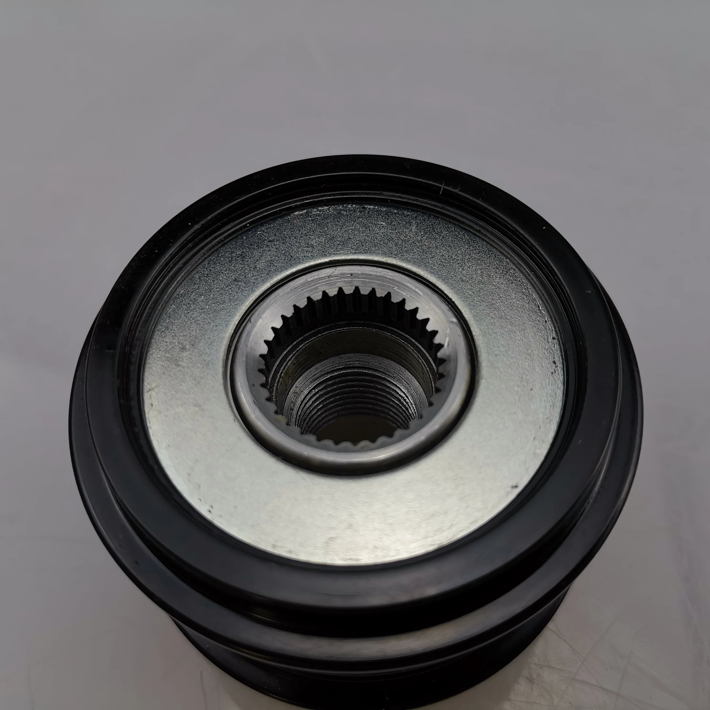 SAIC MAXUS V80 Generator Unidirectional Coupling Damper C00014658
