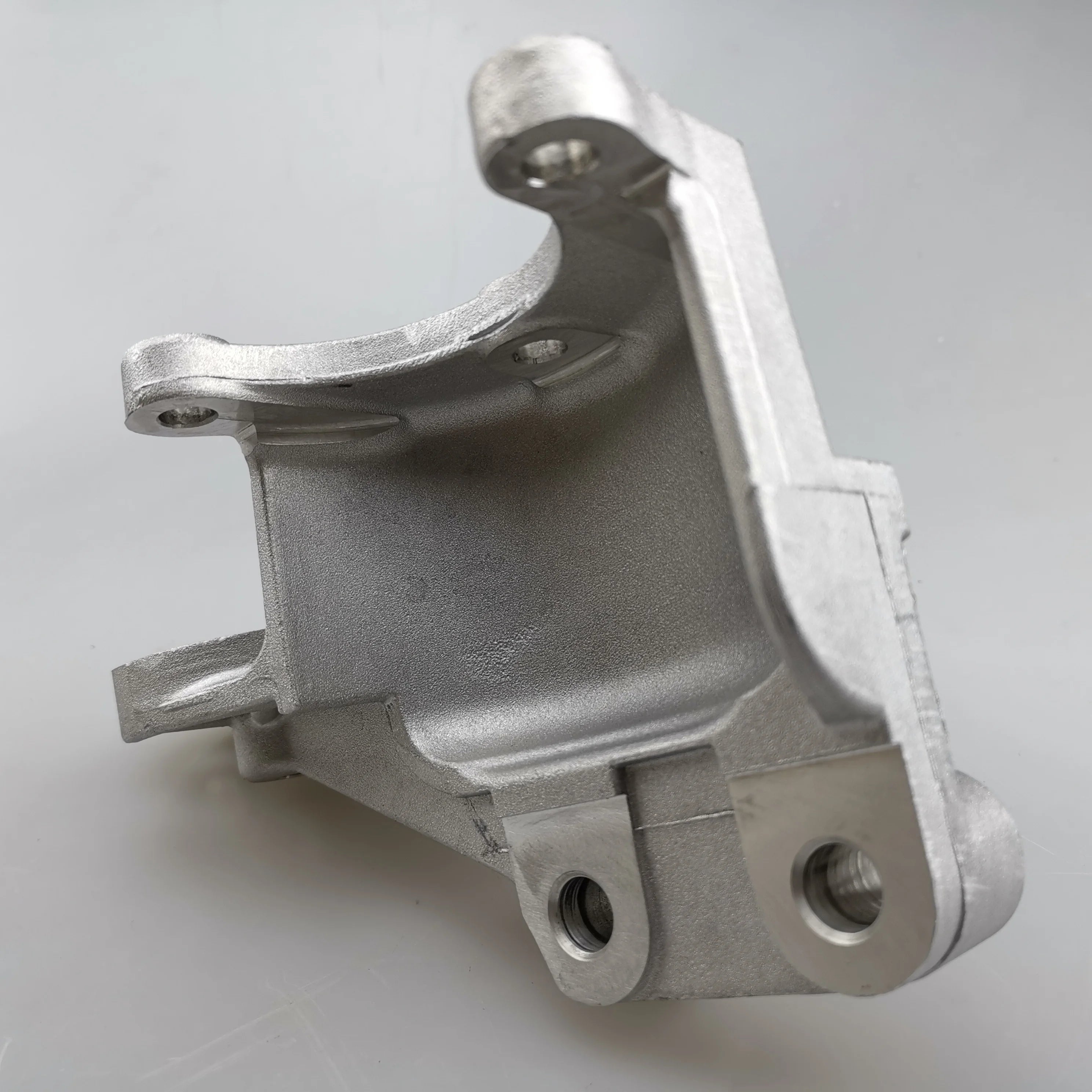 SAIC MAXUS T60 Original Power Steering Pump Bracket C00093509