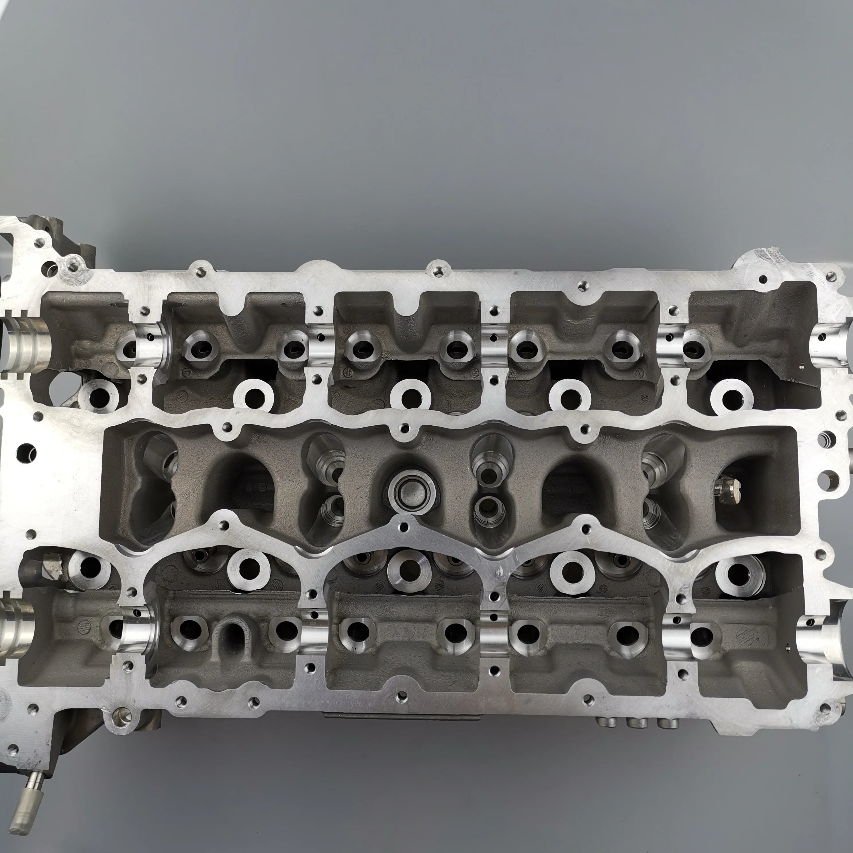 SAIC MAXUS G10 2.0T Original Cylinder Head Assembly 10152673
