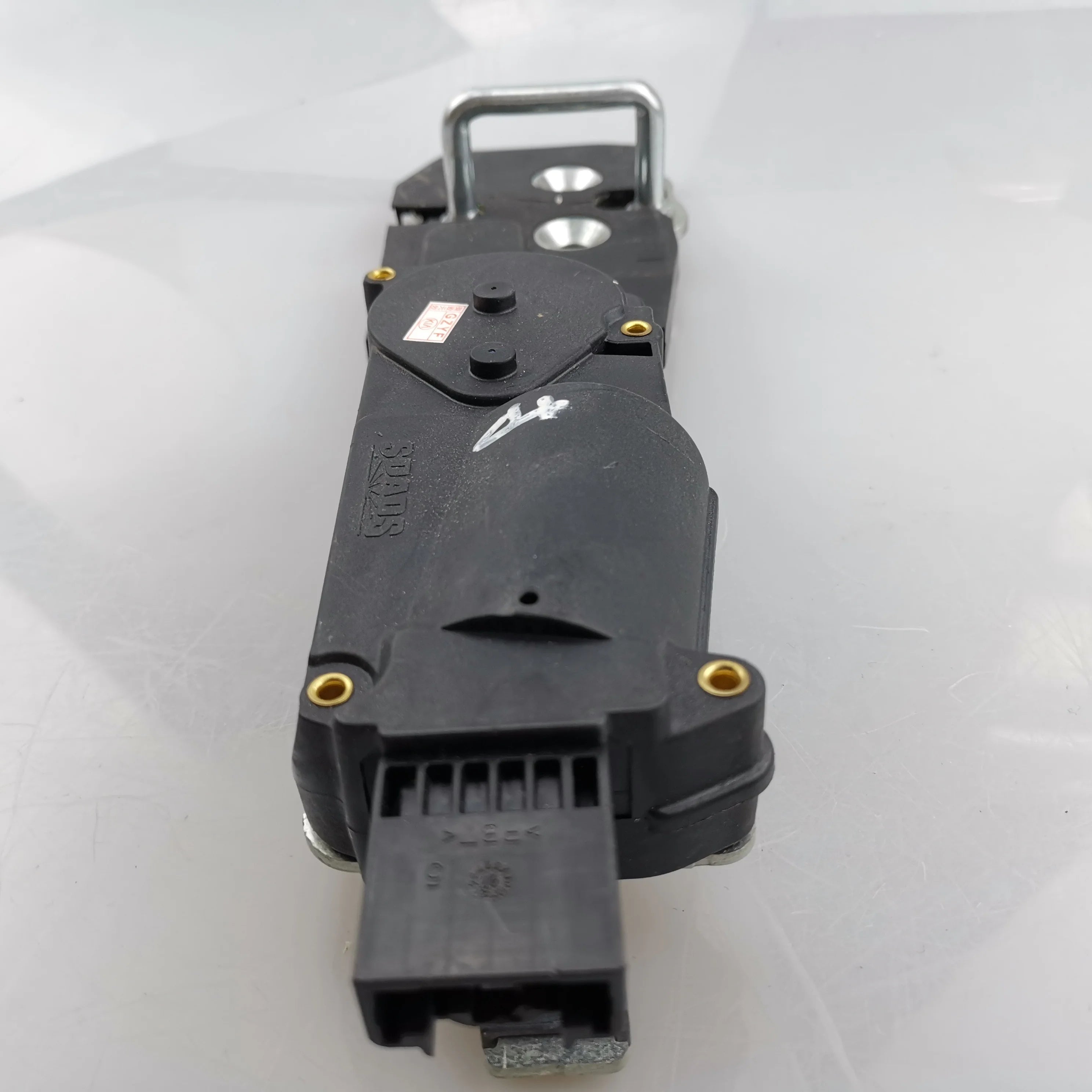 SAIC MAXUS D90 Original  Rear Door Lock Block C00062714