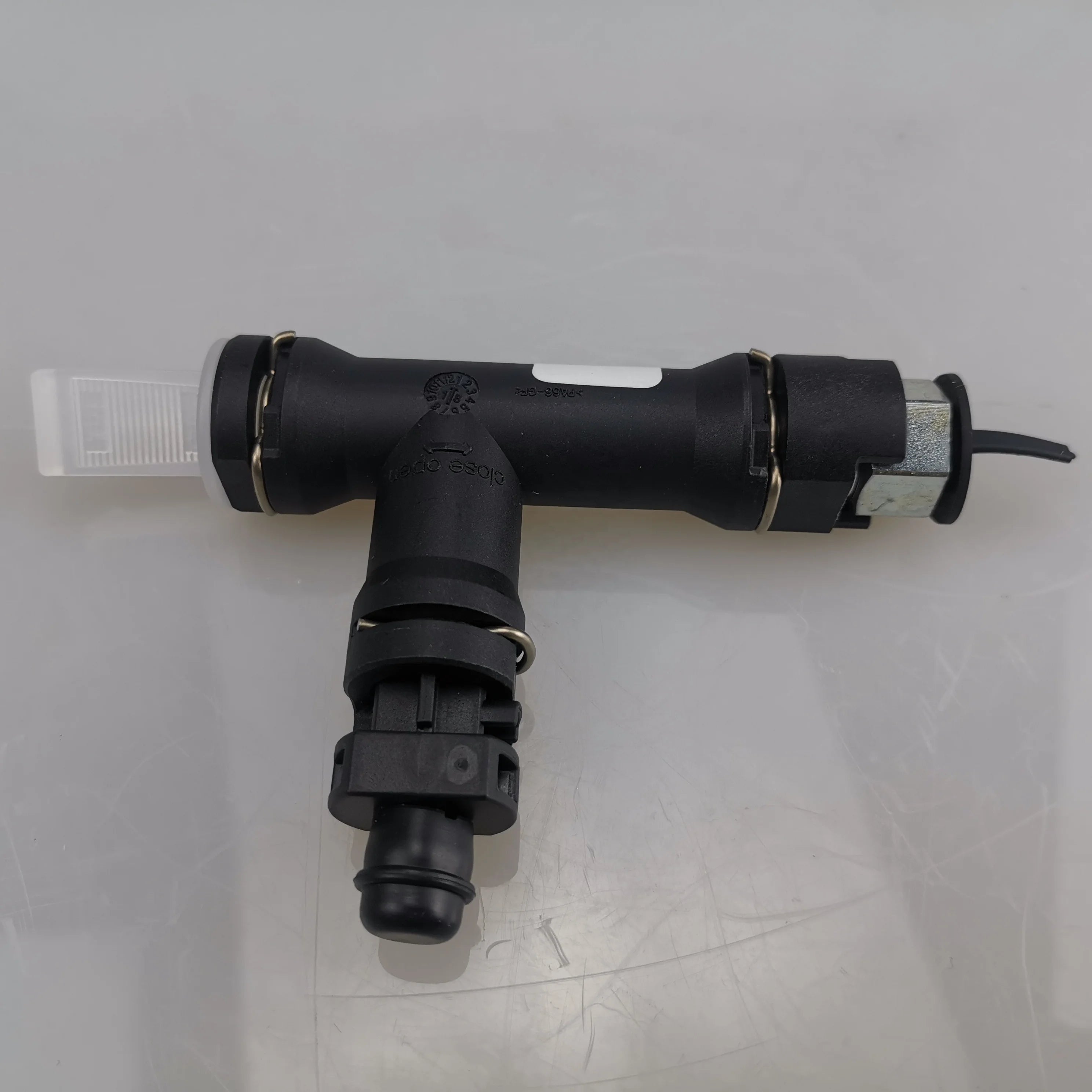 SAIC MAXUS V80 CSC Vent Connector C00015257
