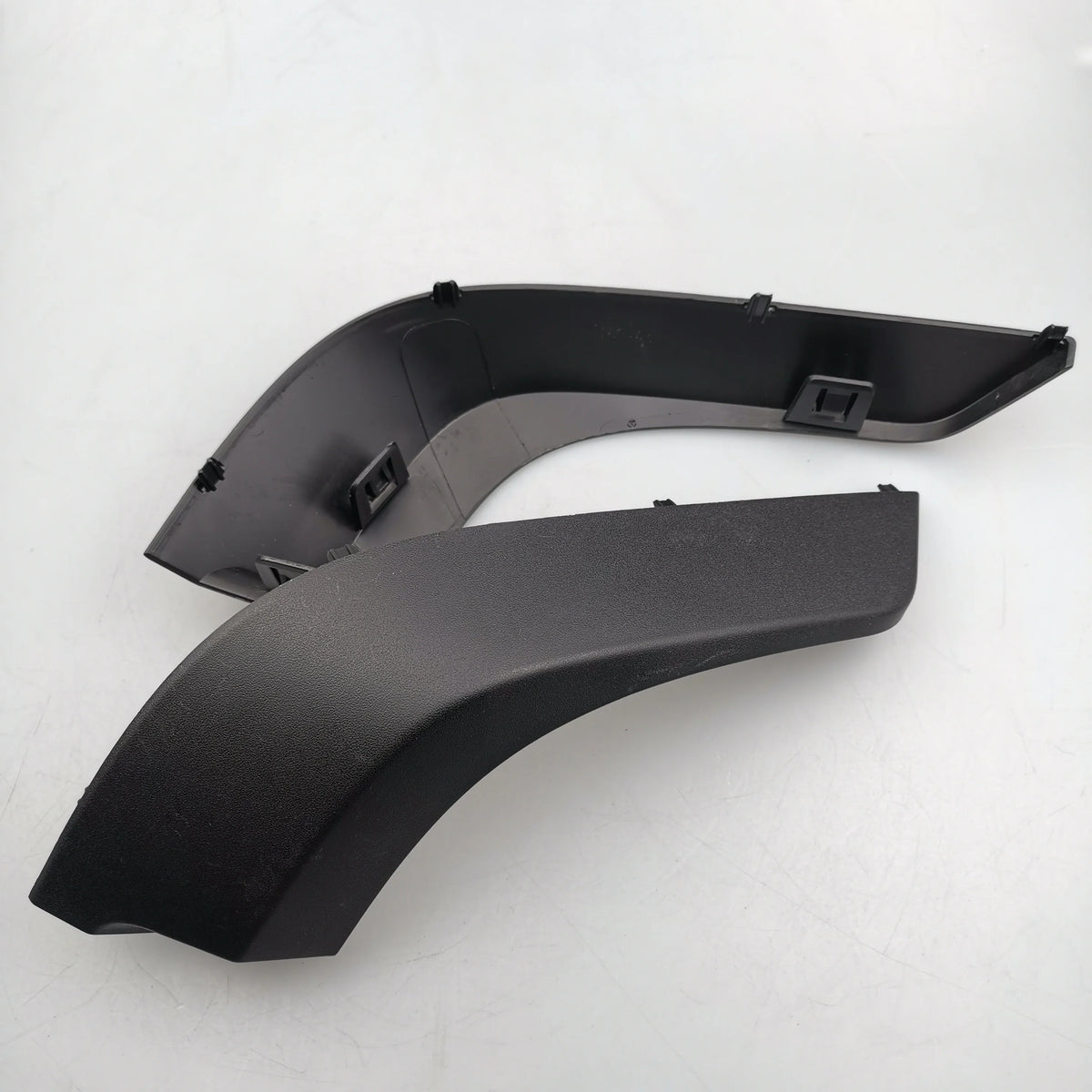 SAIC MAXUS T60 Rear Bumper Trim Panel C00062260 C00062261
