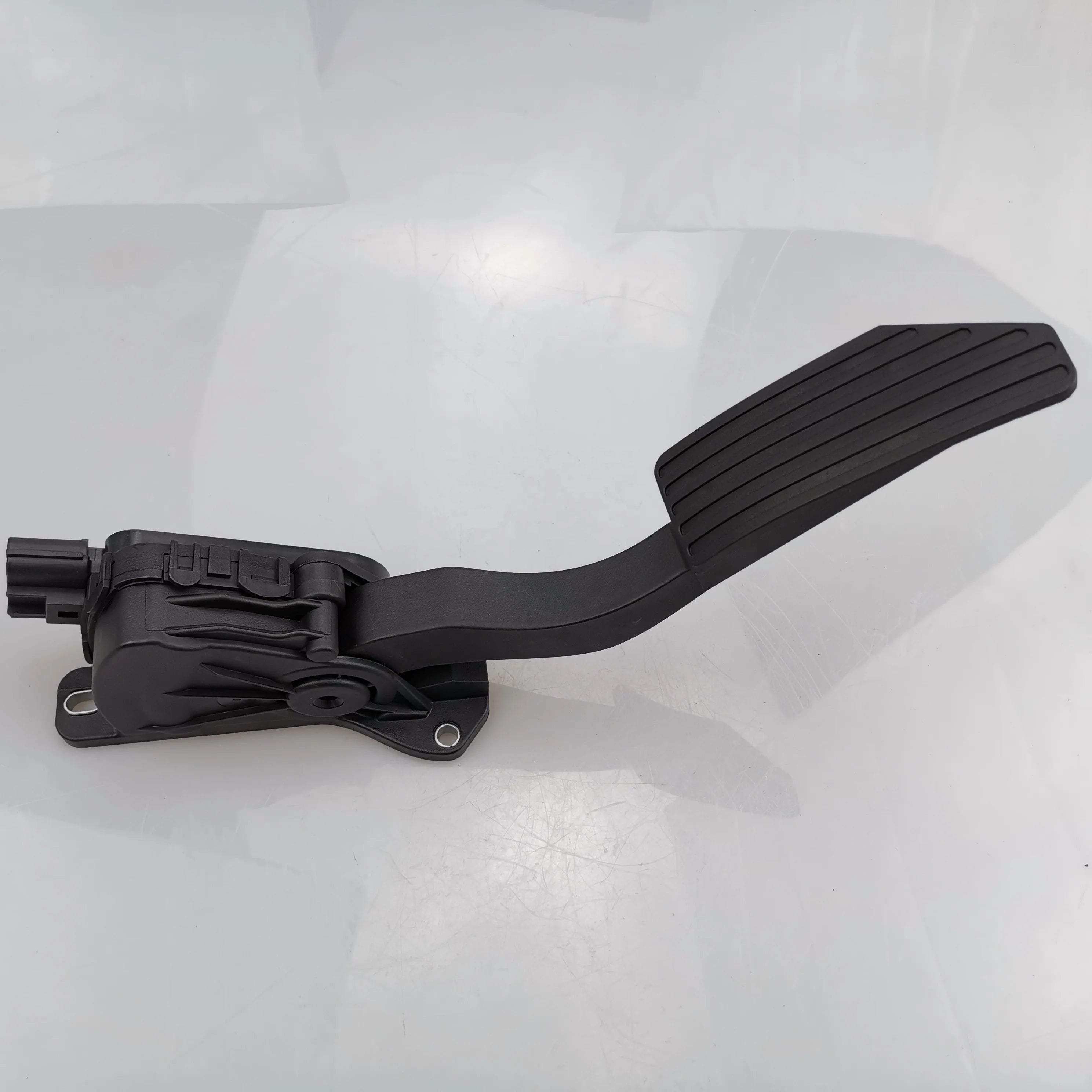 SAIC MAXUS T60 Electronic Accelerator Pedal C00047850