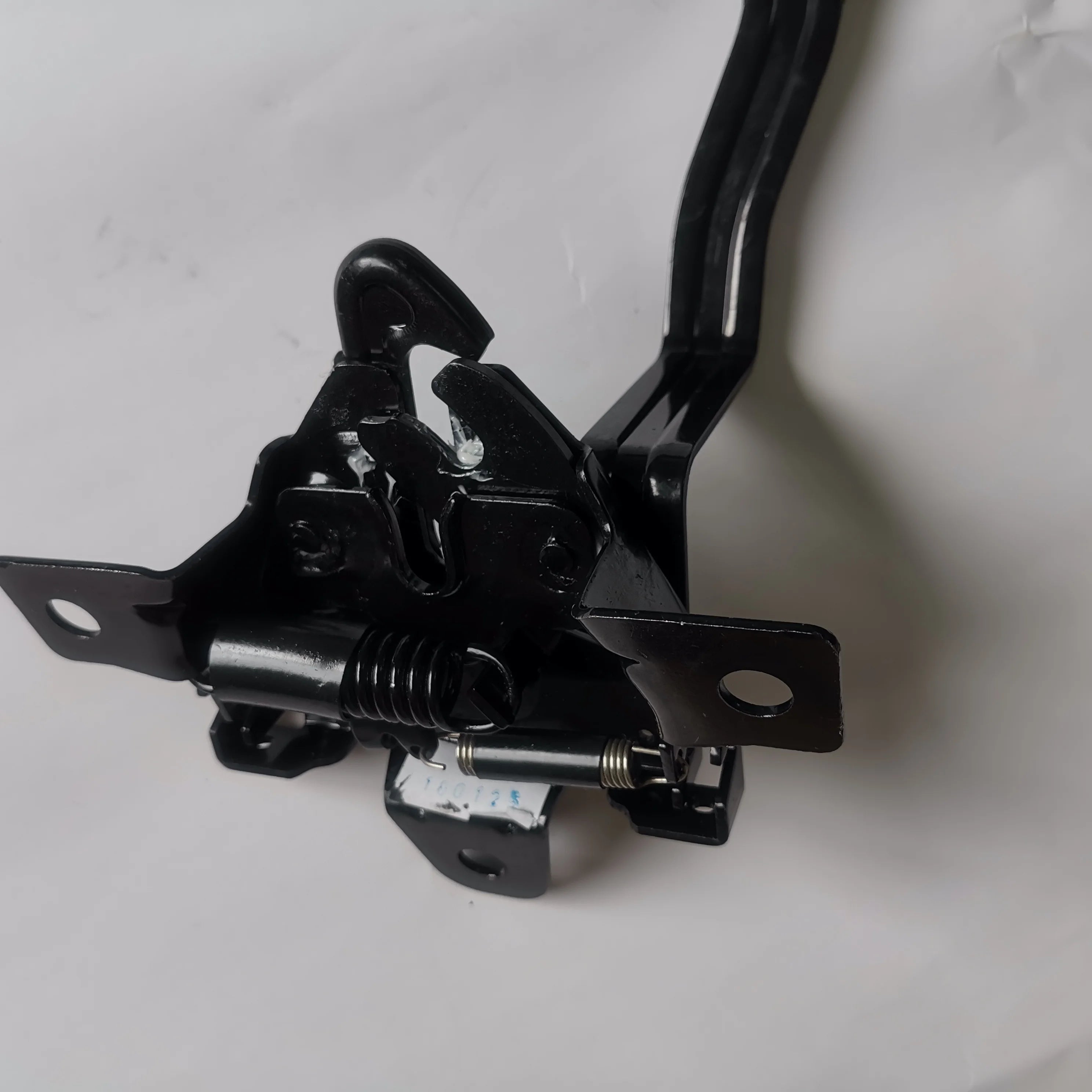SAIC MAXUS T60 Engine Cover Hood Lock C00049216