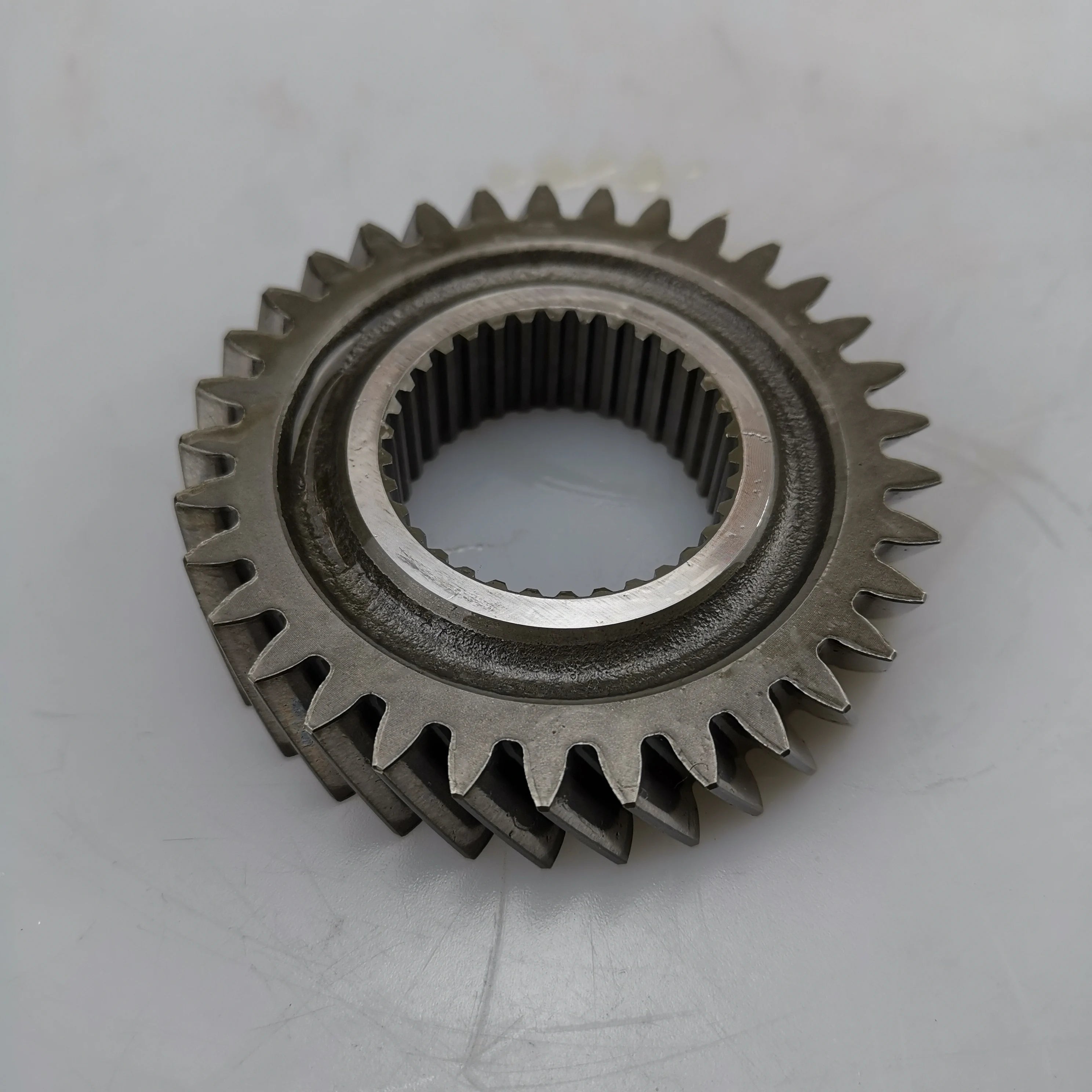 SAIC MAXUS V80 Original Gearbox 5th Gear Output Shaft C00013892