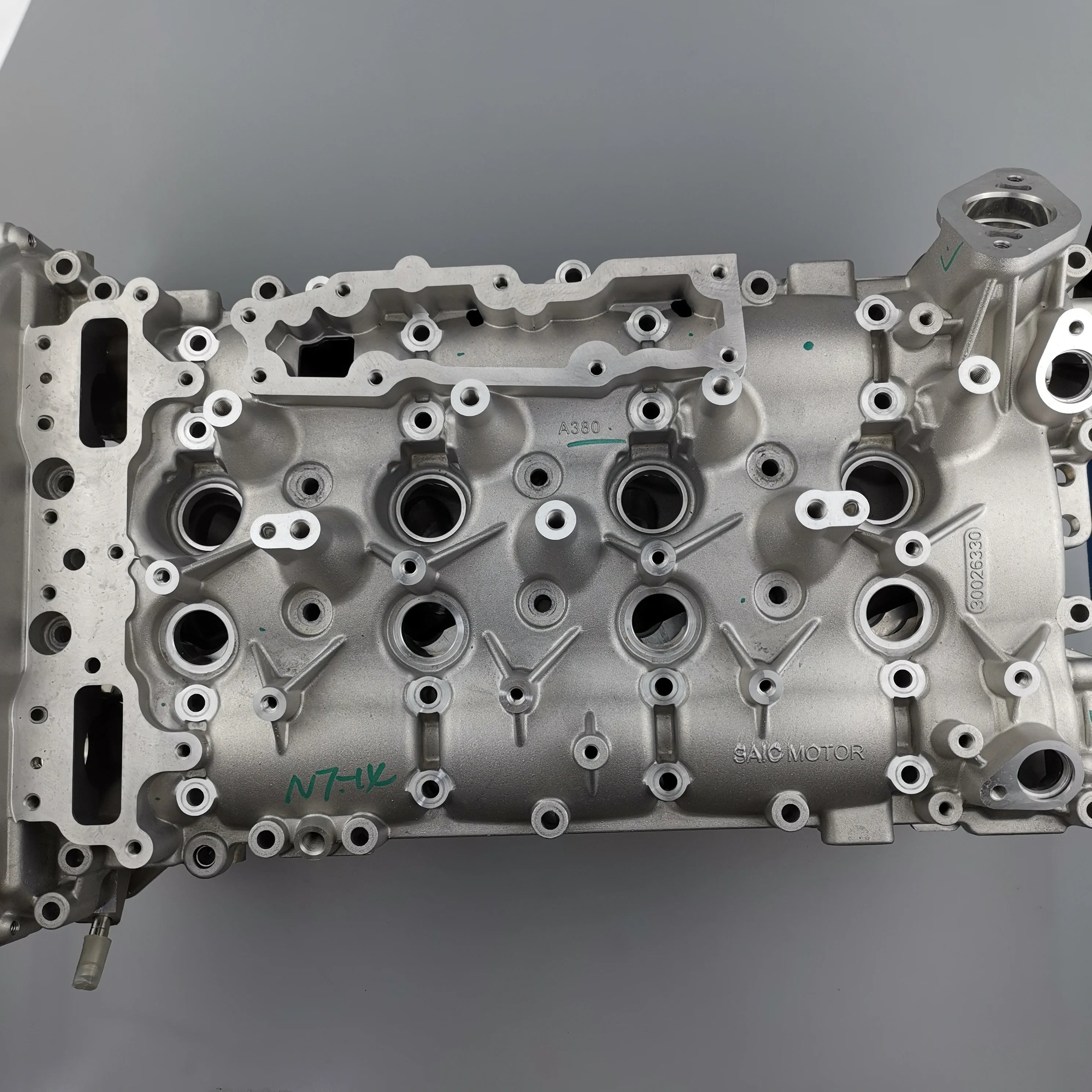 SAIC MAXUS G10 2.0T Original Cylinder Head Assembly 10152673