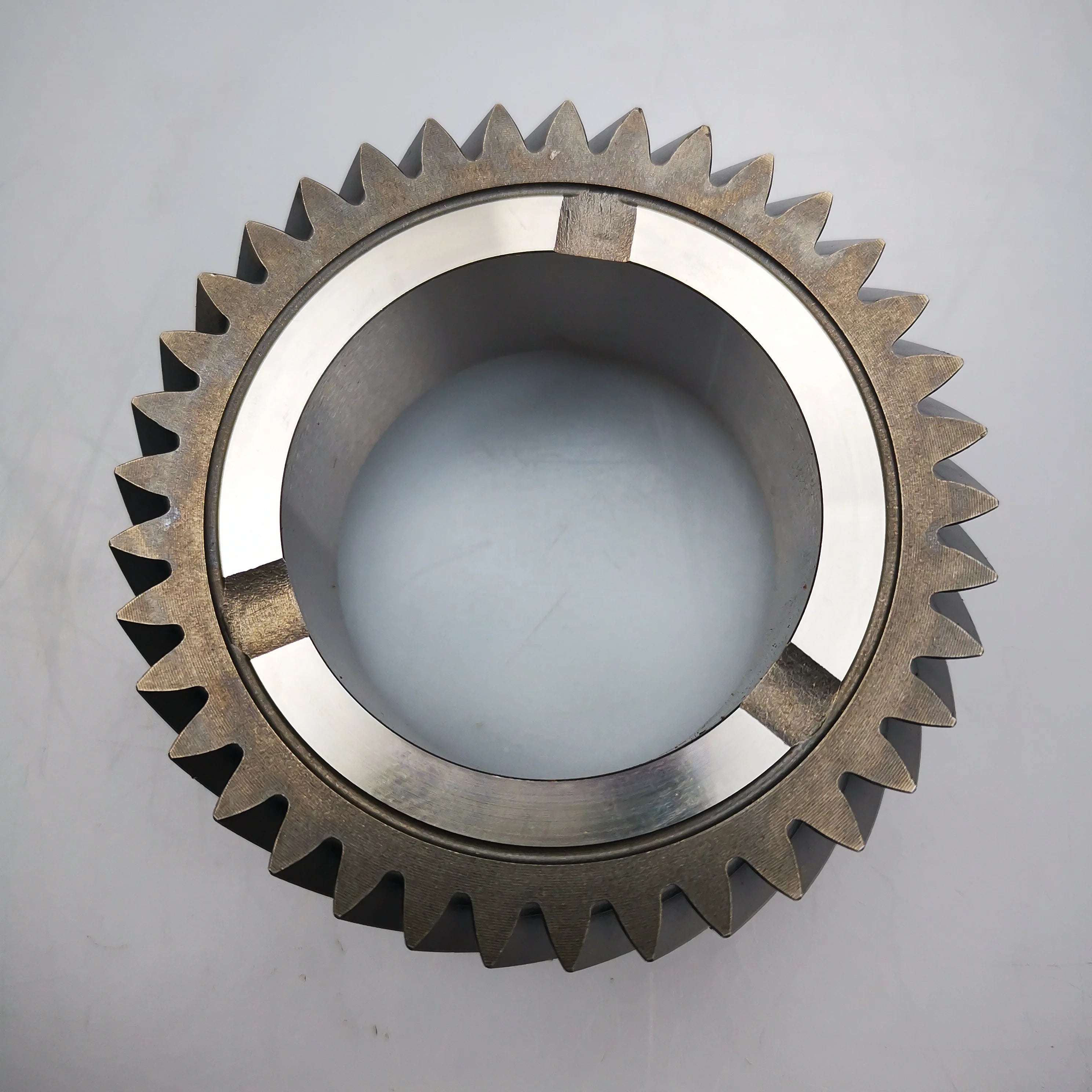 SAIC MAXUS V80 Original SAIC Gear 6MT 5th Gear Drive Shaft Gear C00623496
