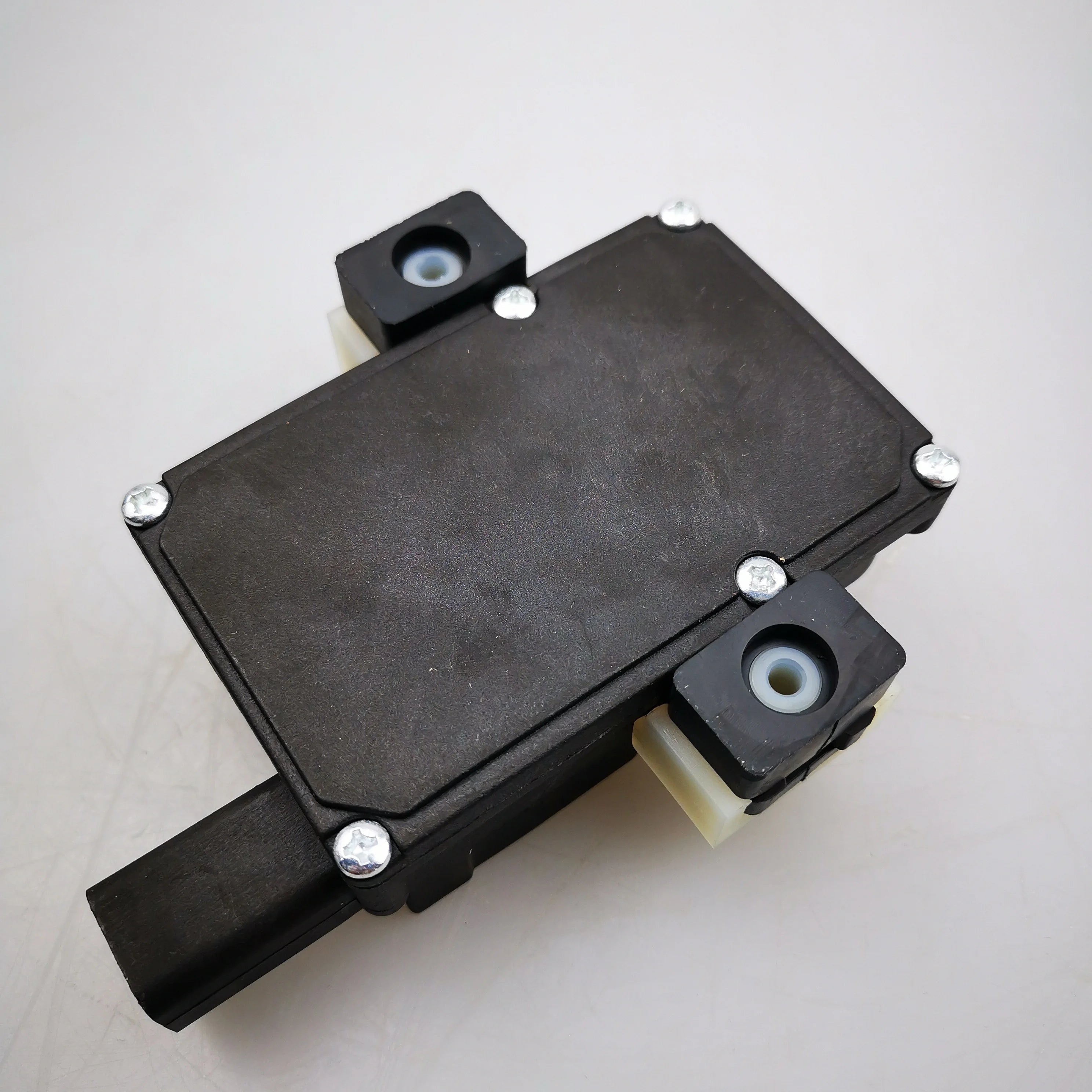 SAIC MAXUS V80 Brand Middle Door Locking Device C00027670