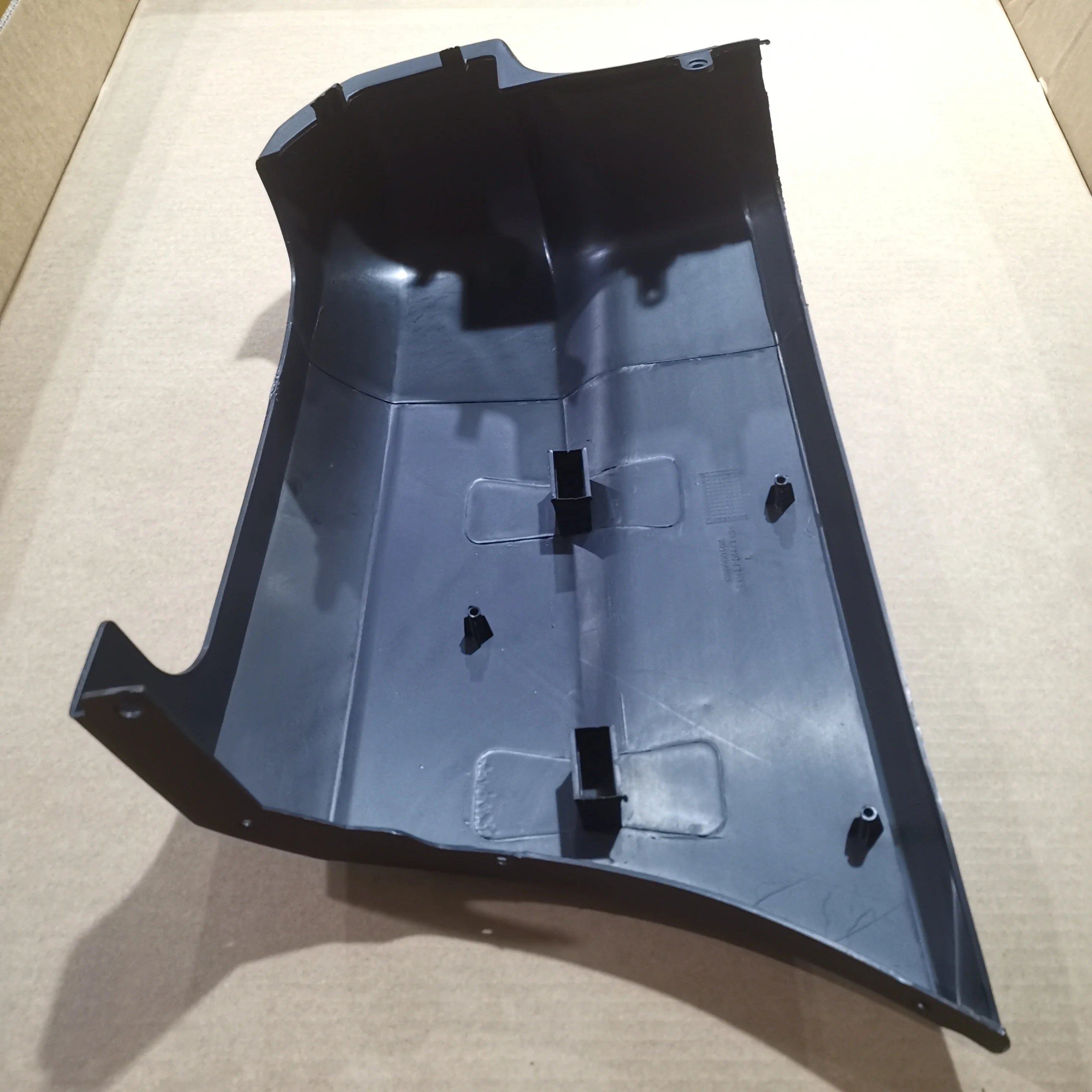 SAIC MAXUS V80 Rear Bumper Side Panel C00108781 C001087812