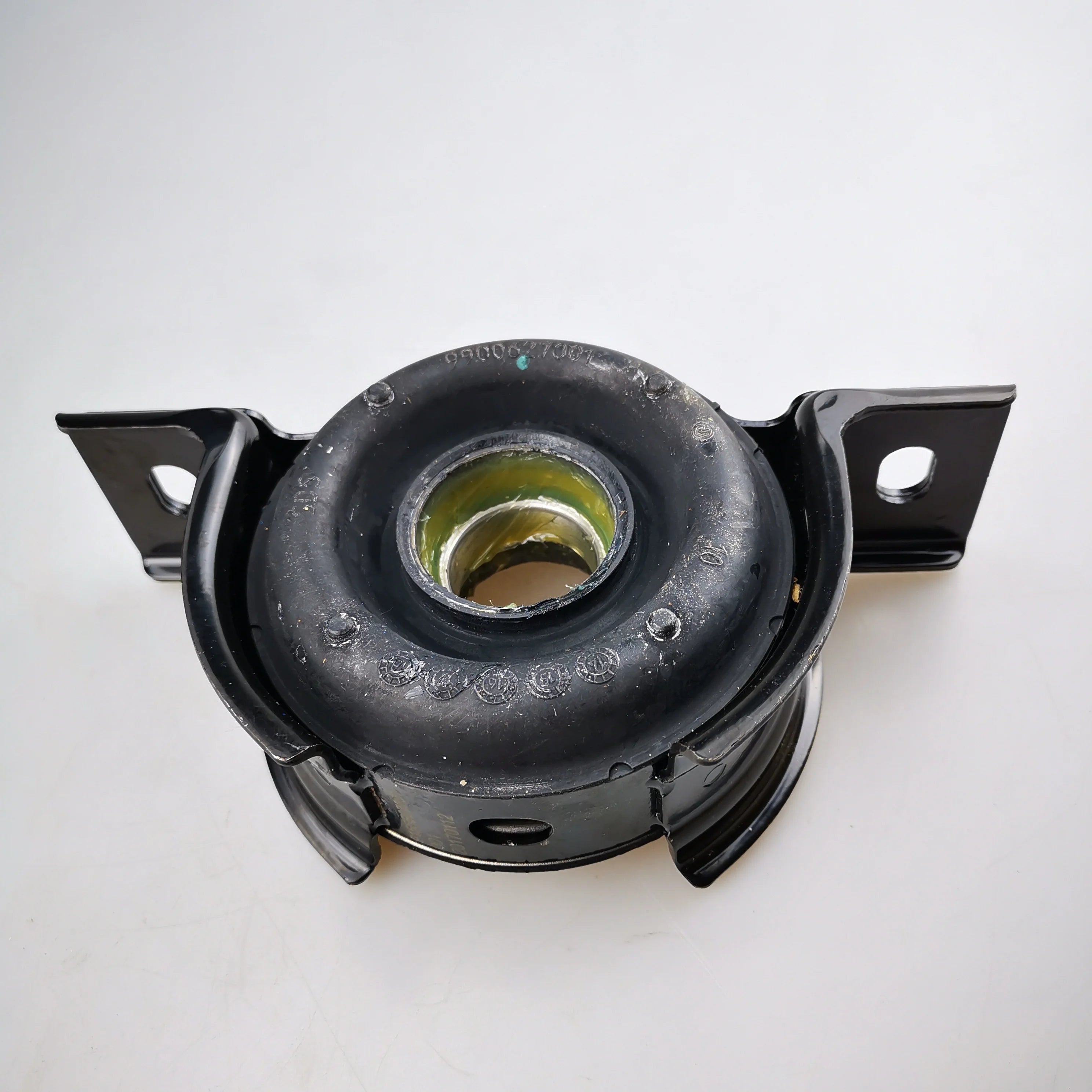 SAIC MAXUS T60 Transmission Shaft Rubber Hanger C00090861