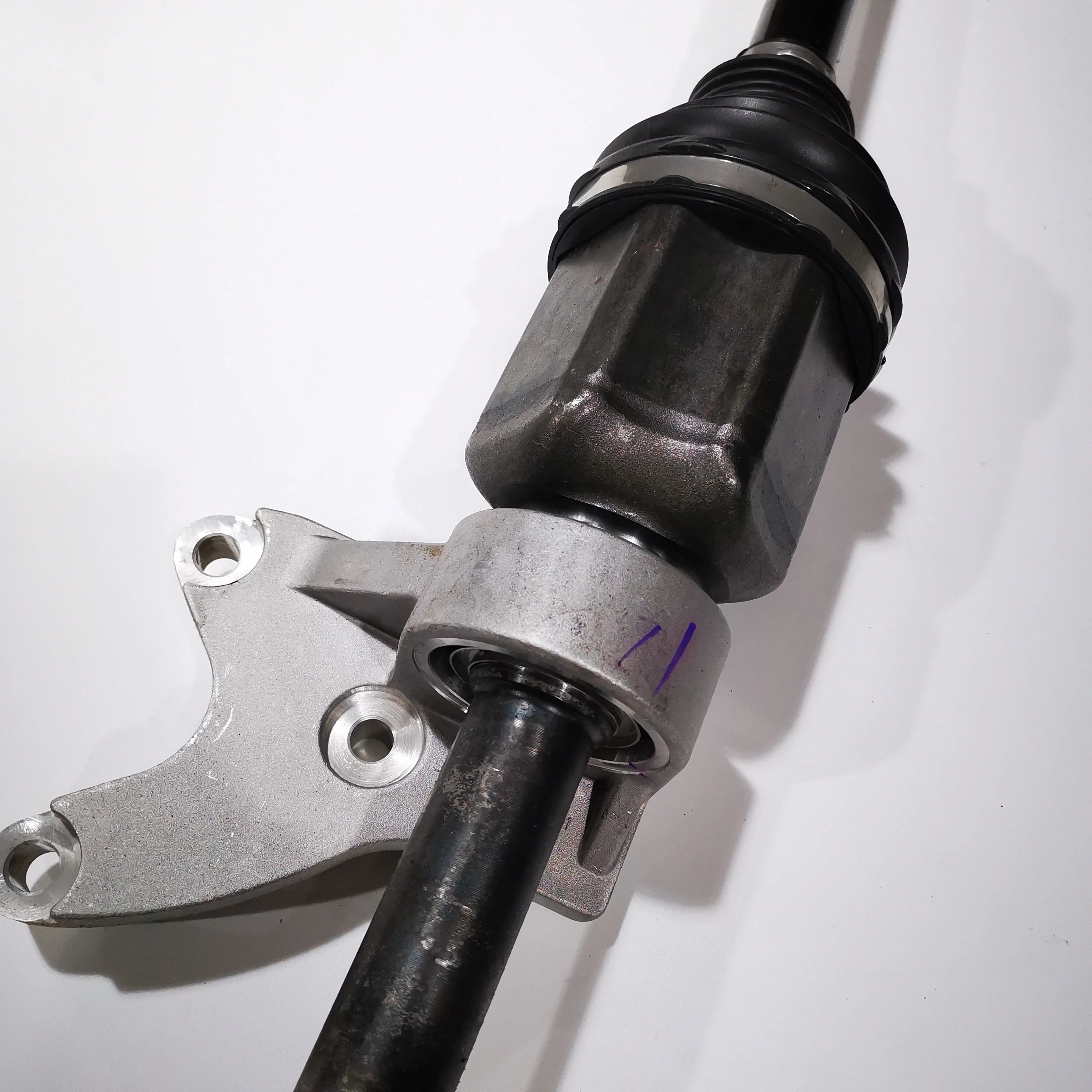 SAIC MAXUS V90 Front Drive Half Shaft RH C00104522 C00032961