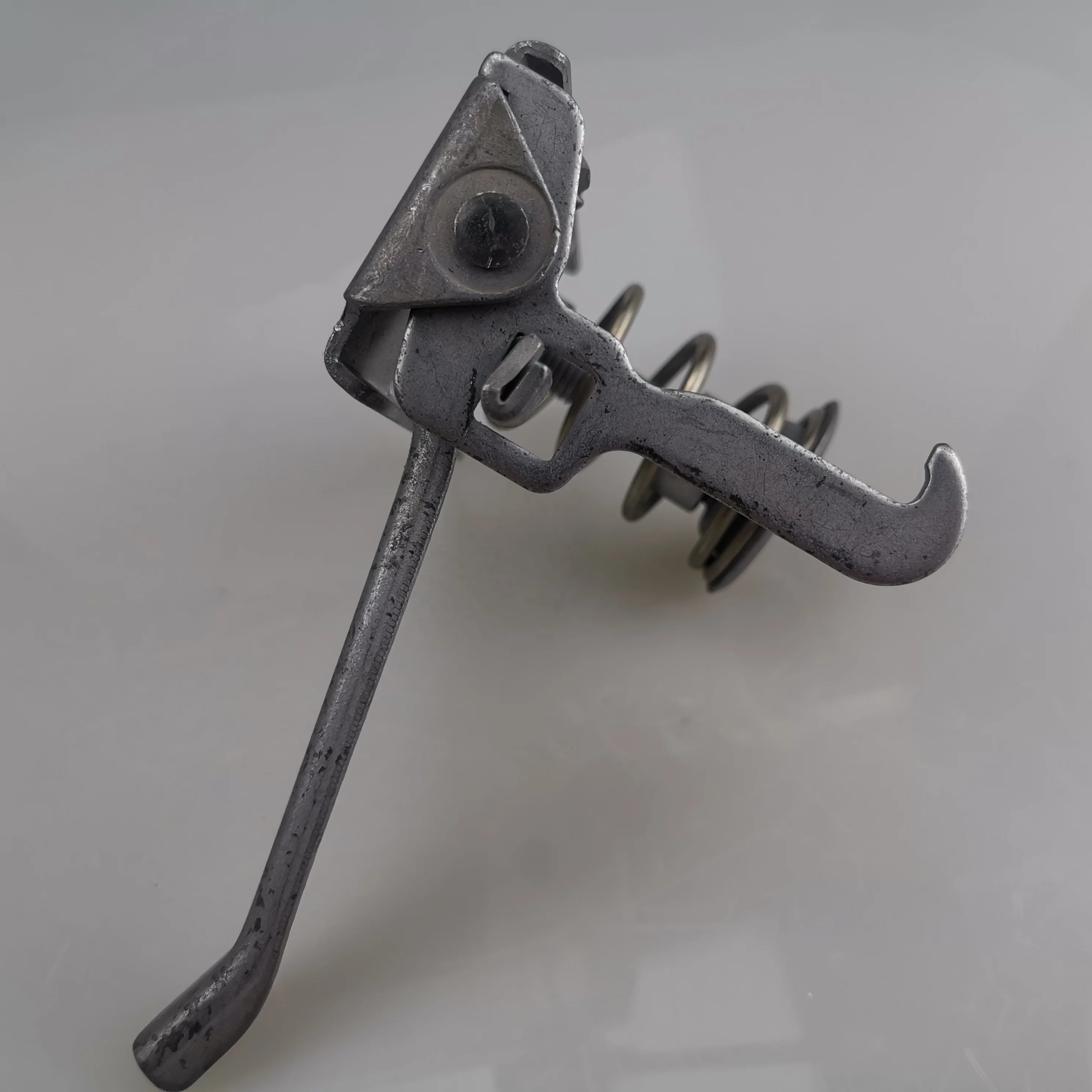 SAIC MAXUS V80 Engine Compartment Lid Lock Body Assembly C00069009