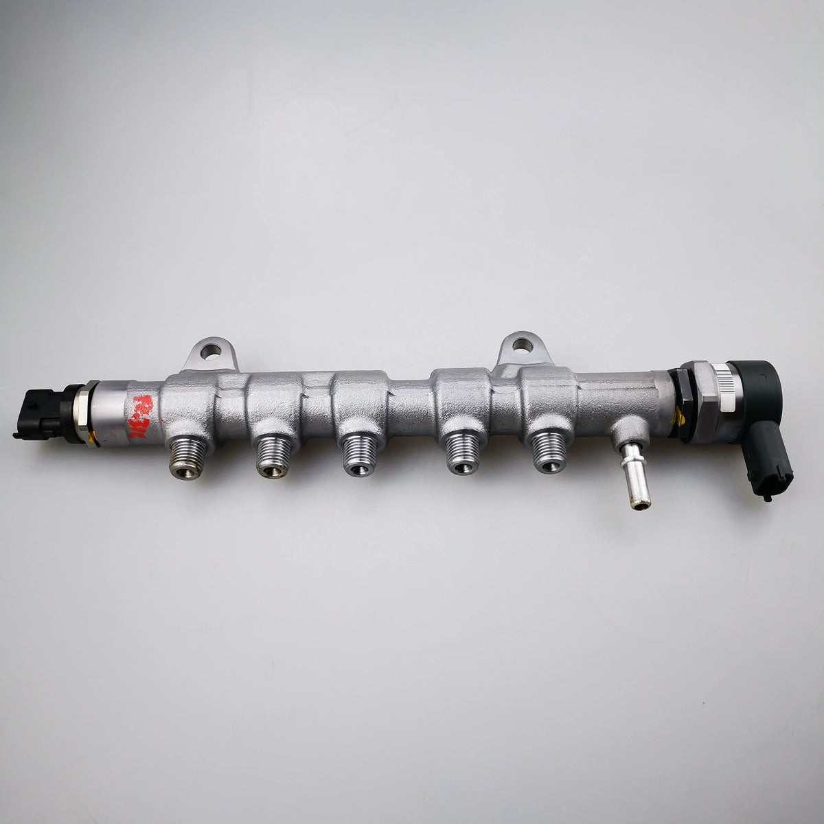 SAIC MAXUS G10 V80 T60 Diesel 2.0T Original High Pressure Oil Rail Assembly C00073808