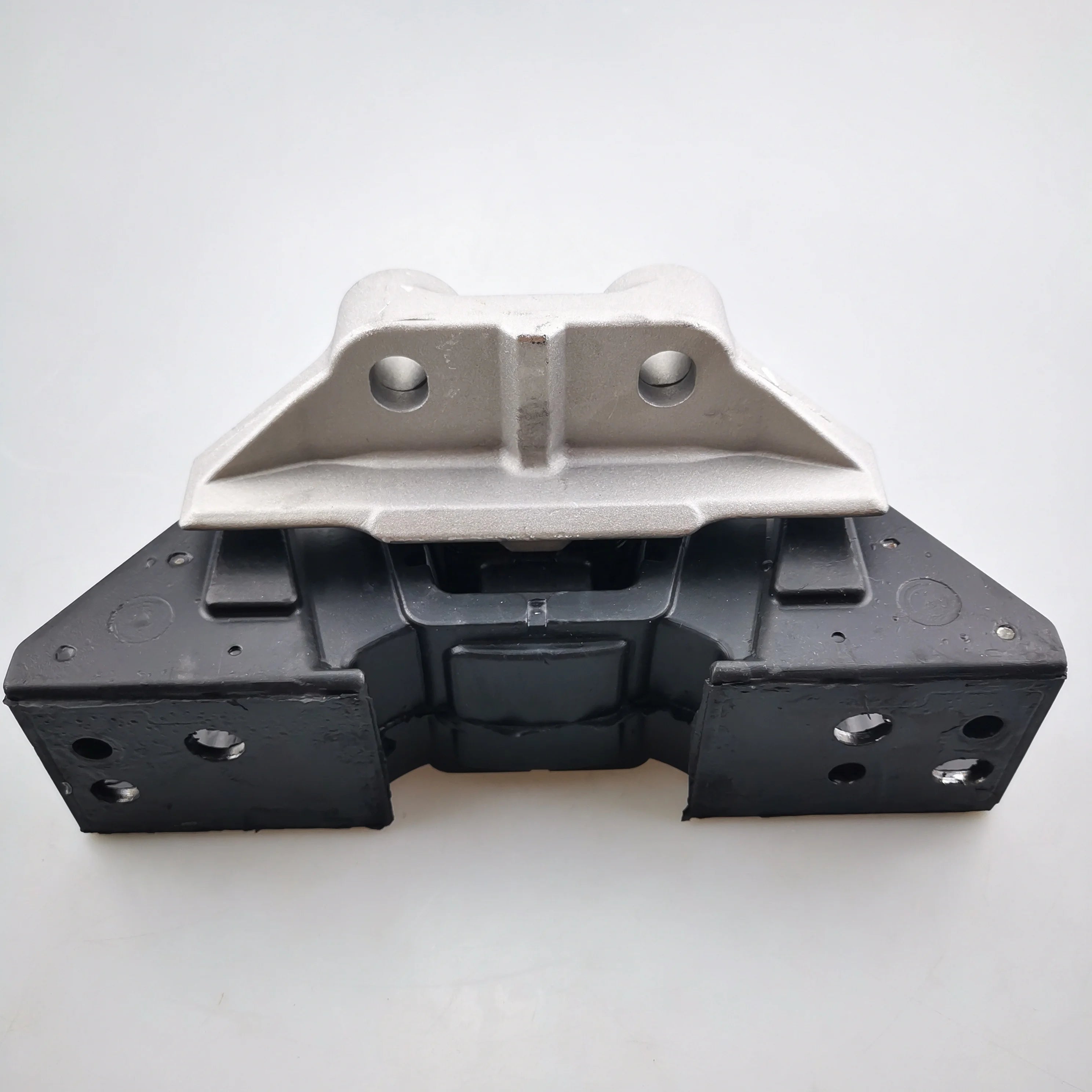 SAIC MAXUS V80 Engine Front Suspension C00002327