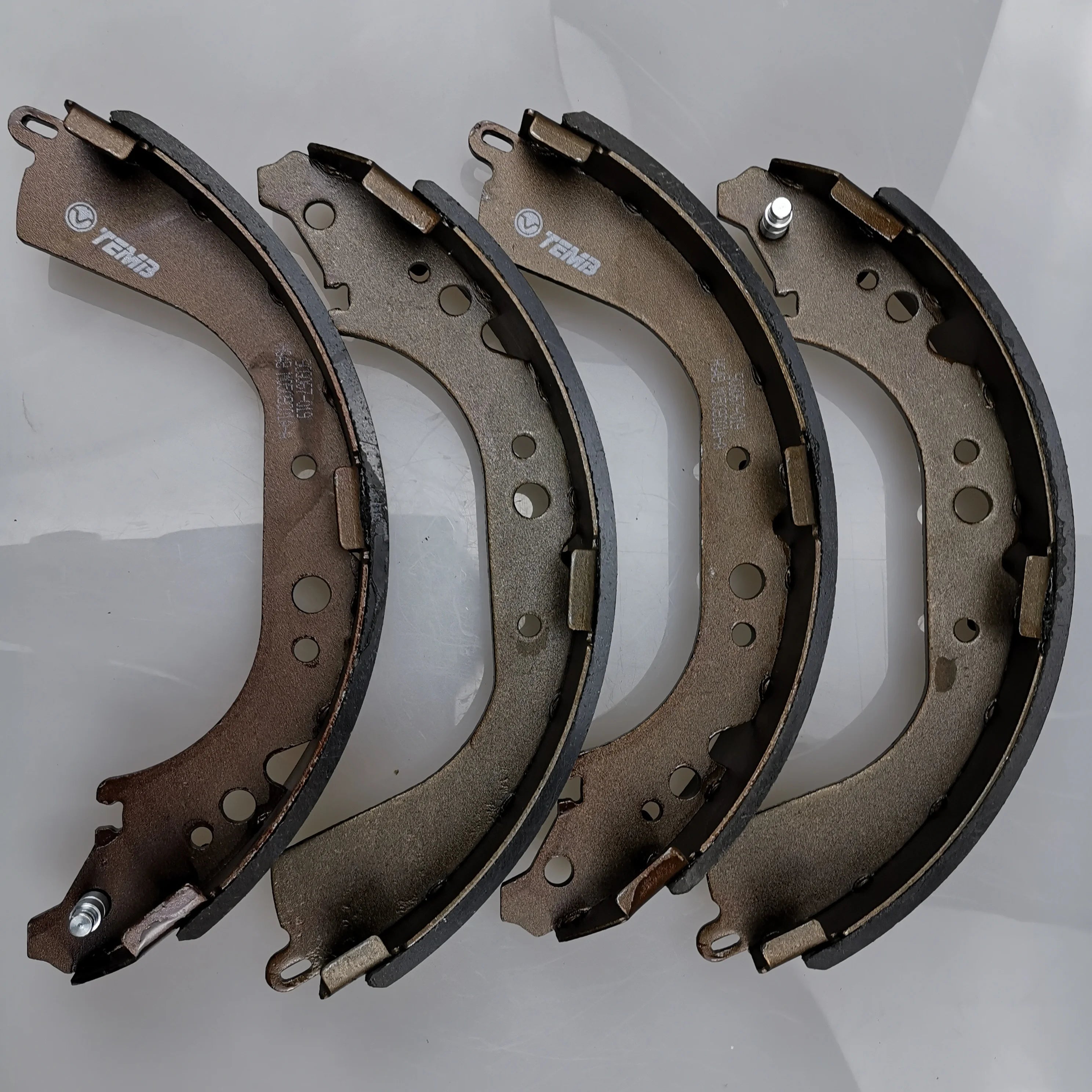 SAIC MAXUS T60 Brand Rear Drum Brake Shoe Assembly C00089843 C00089844