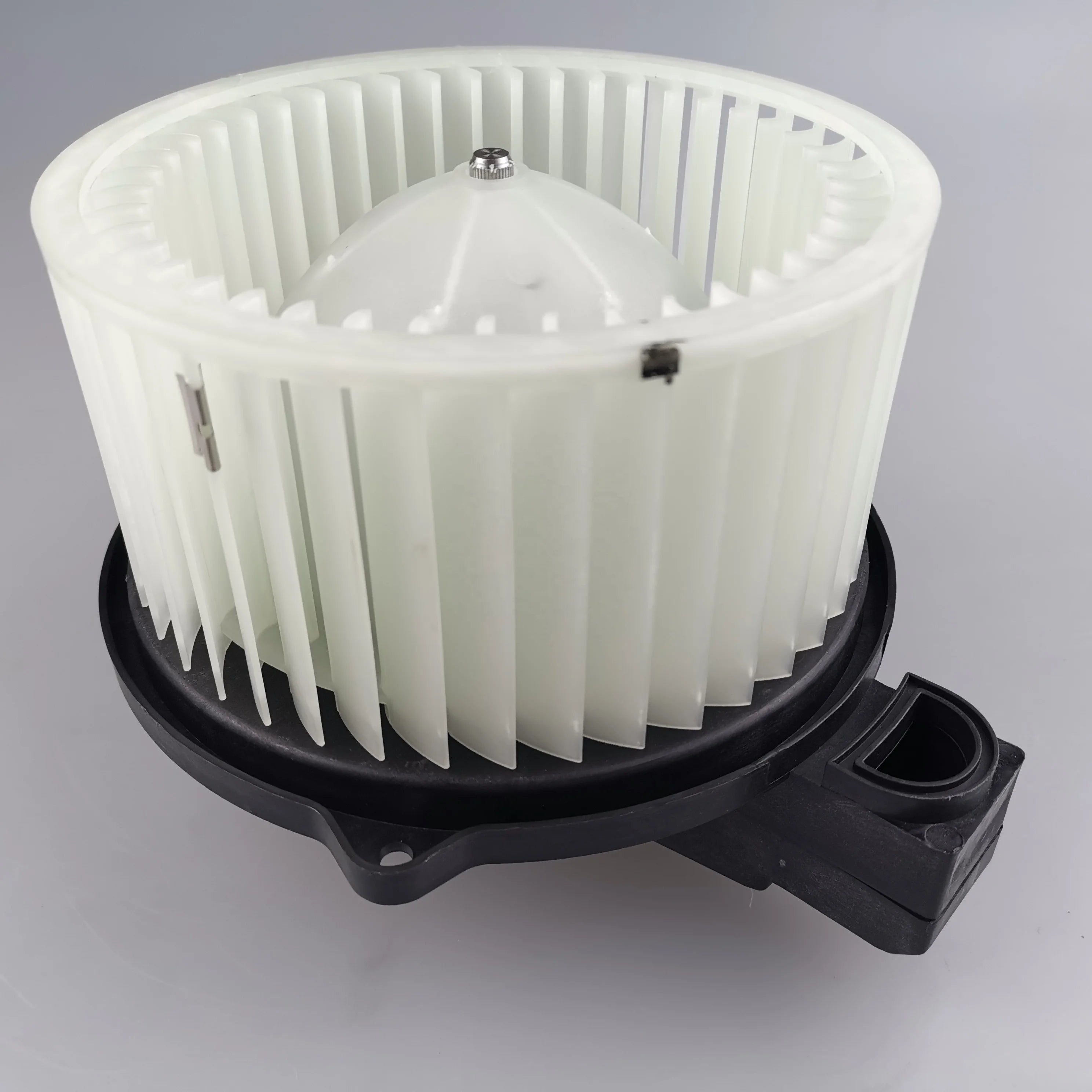 SAIC MAXUS G10 Front Blower Assembly C00074203