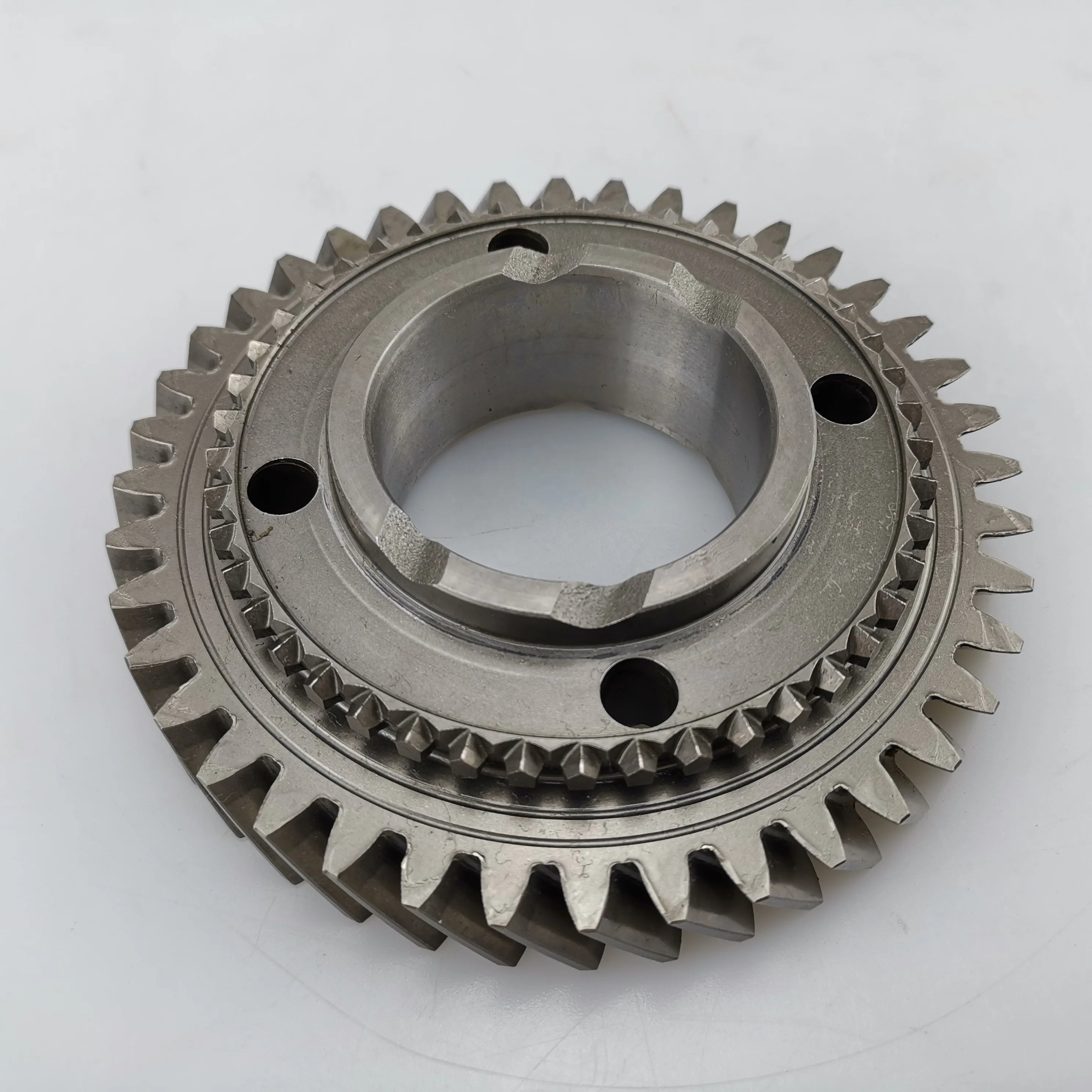 SAIC MAXUS V80 Original Gearbox Shift Gear 2th Output C00013880