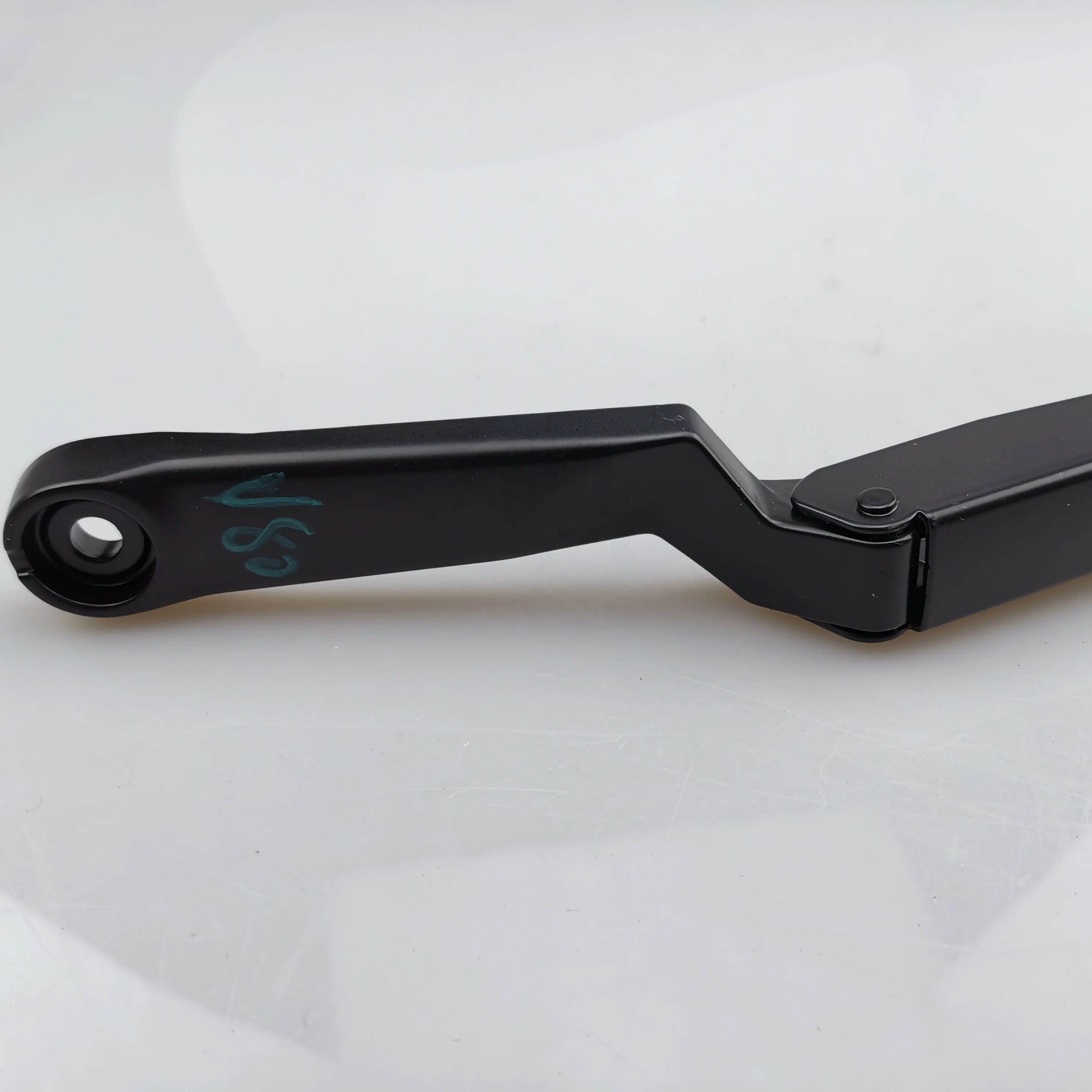 SAIC MAXUS V80 Wiper Arm C00006588 C00006599