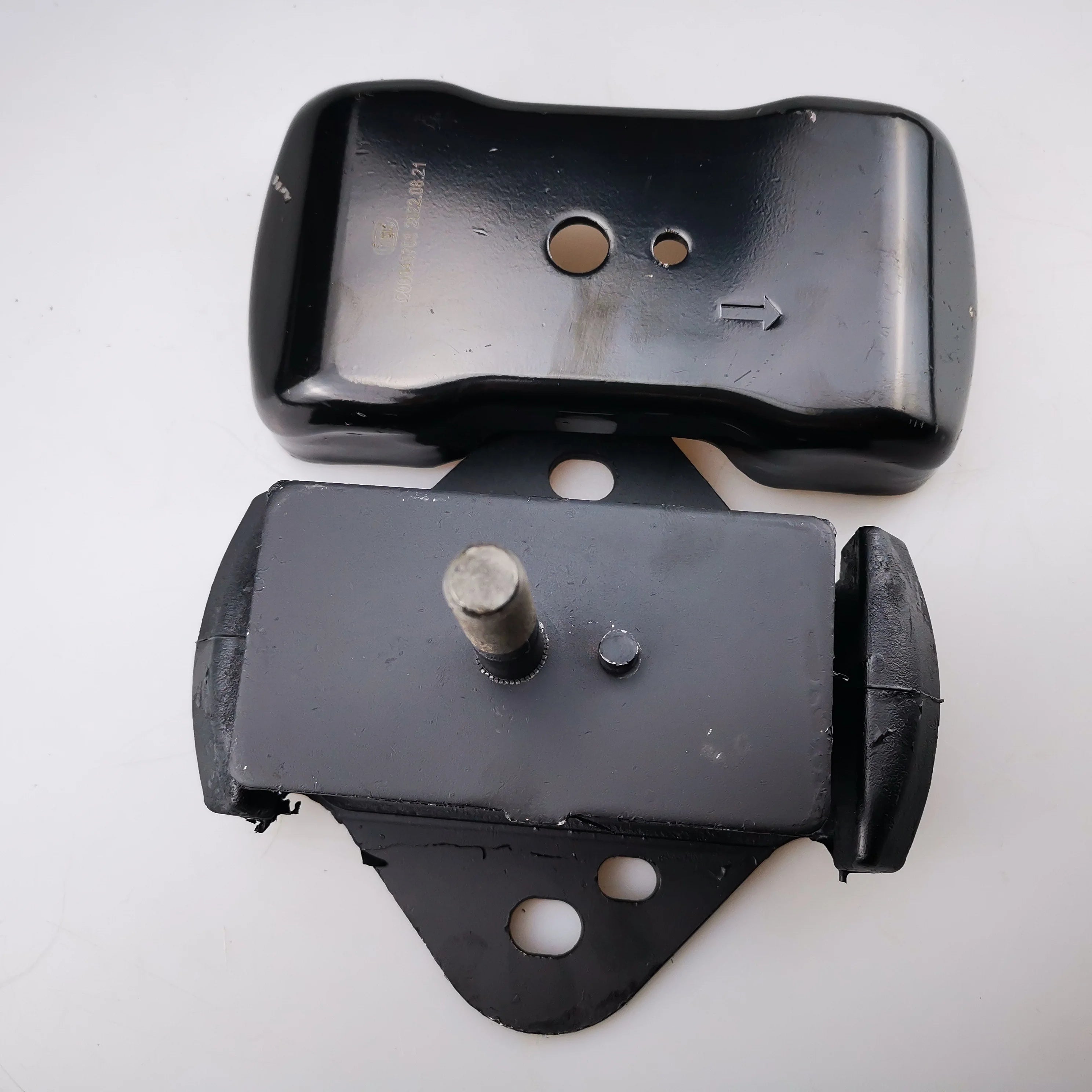 SAIC MAXUS G10 1.9T Engine Mounting C00040700 C00039611