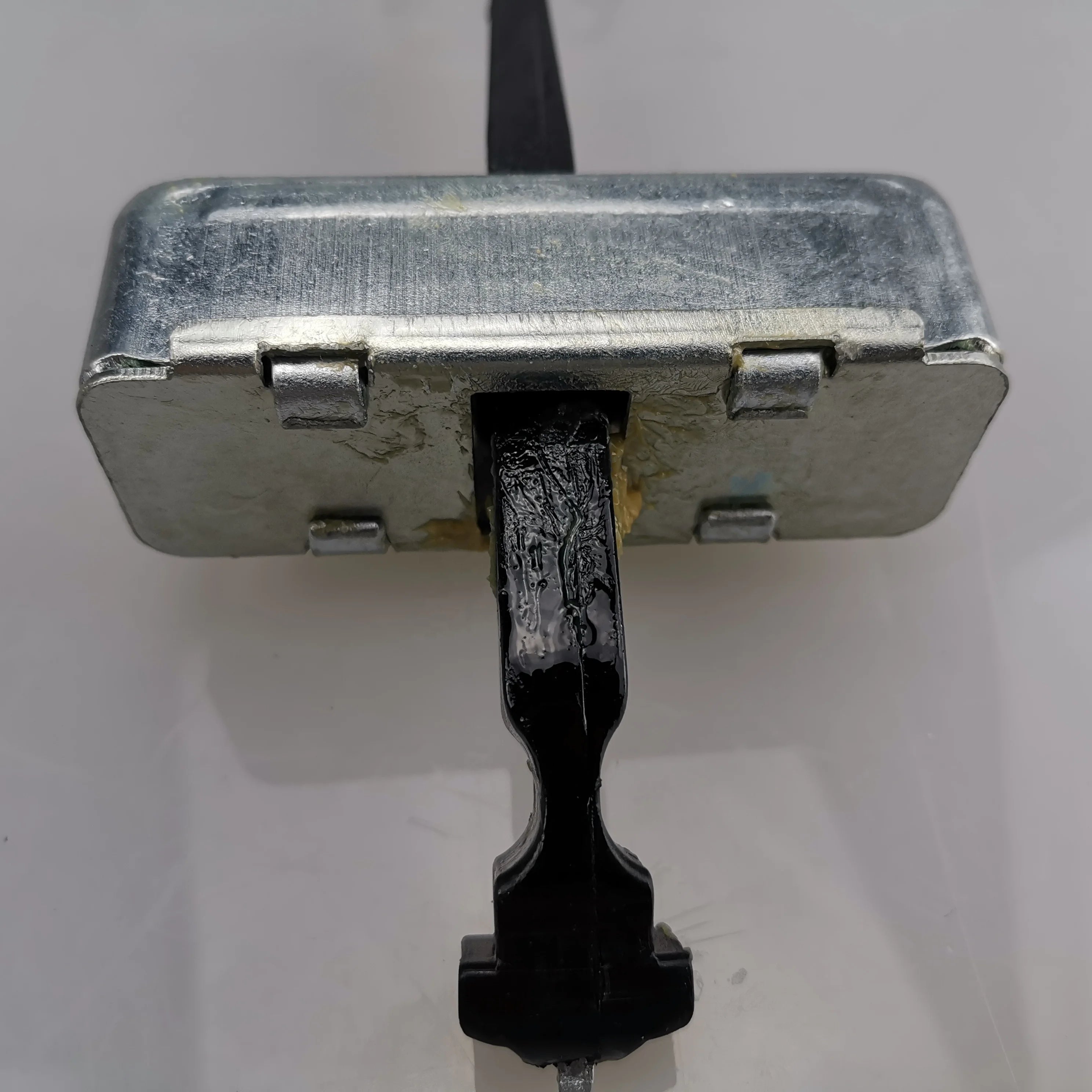 SAIC MAXUS V80 Brand Rear Tailgate Limit Arm C00054325