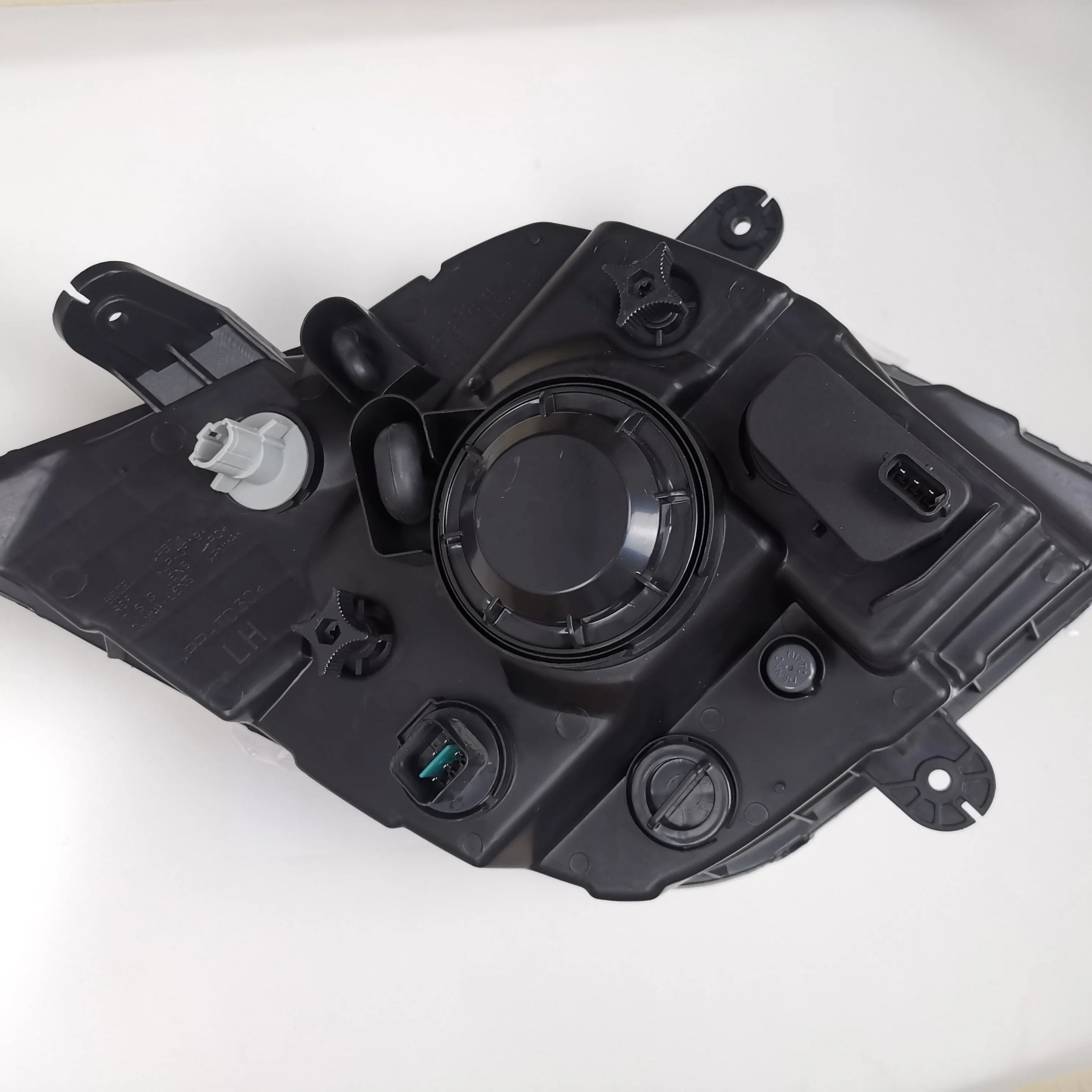 SAIC MAXUS V80 High Quality Headlight Assembly LH C00000001