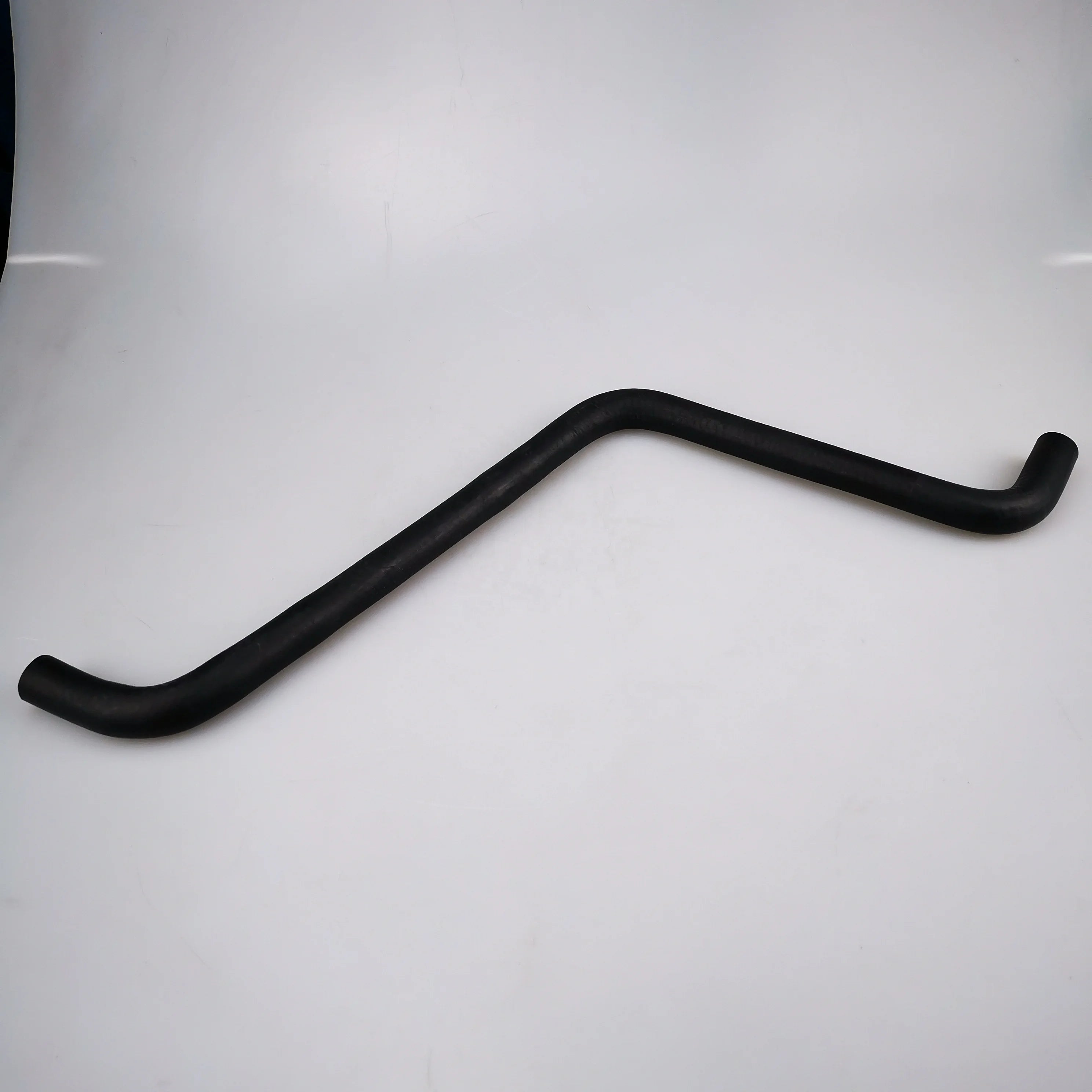 SAIC MAXUS V80 Radiator to Water tank Hose C00002414 C00087880