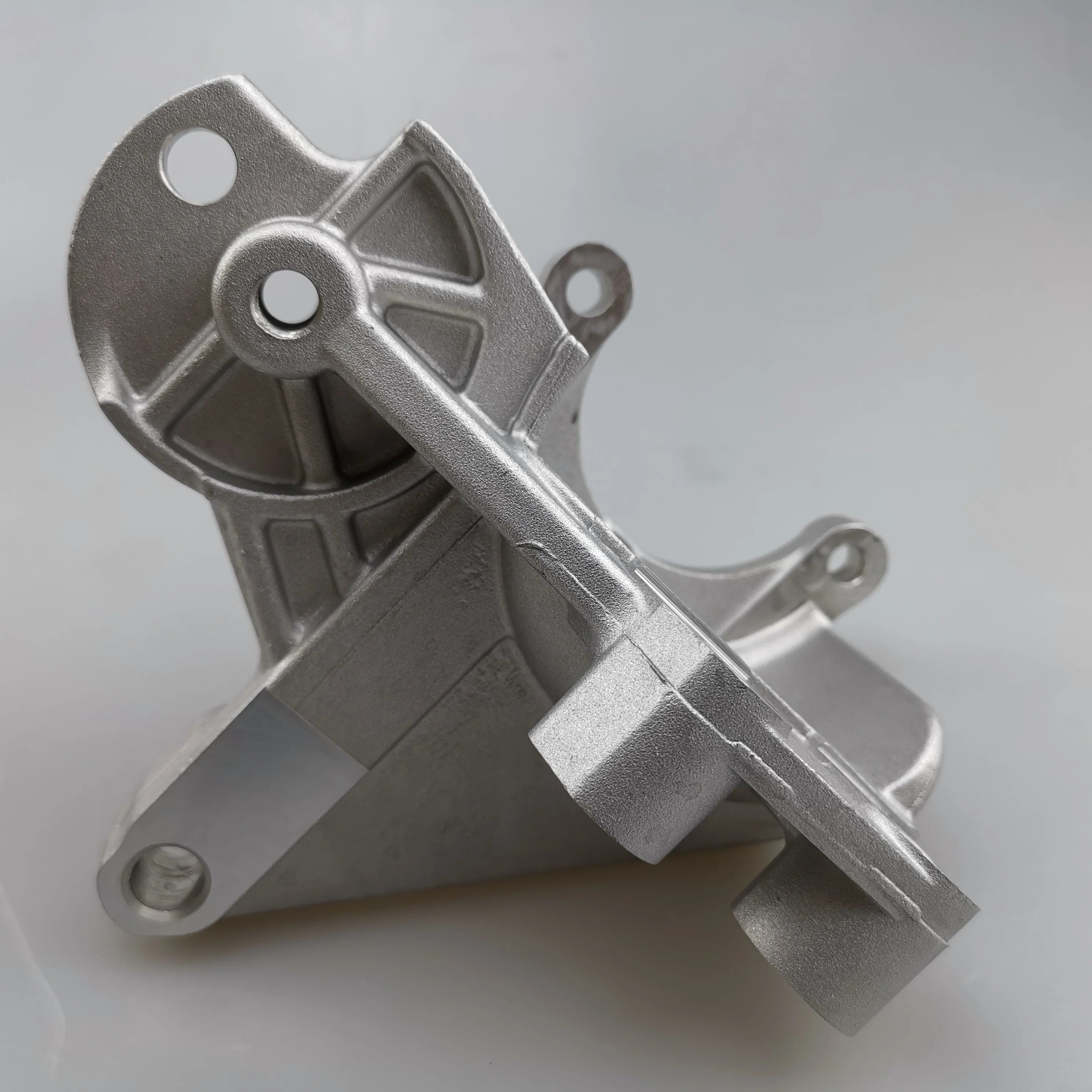 SAIC MAXUS T60 Original Power Steering Pump Bracket C00093509