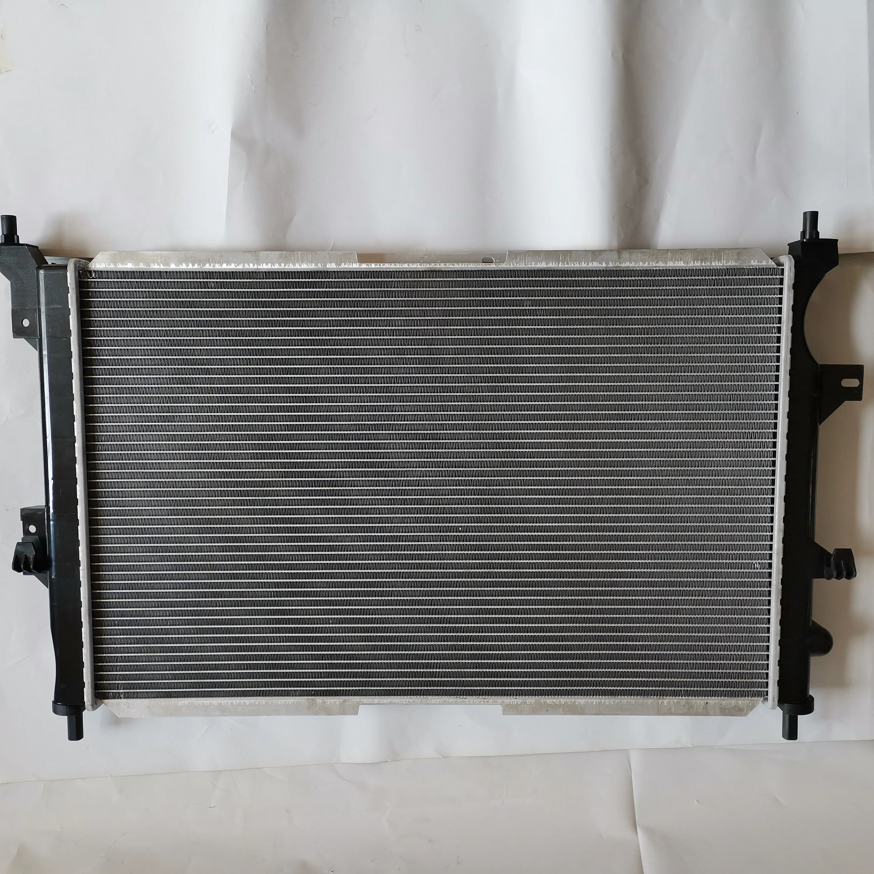 SAIC MAXUS V80 Original Radiator C00002428 C00036659