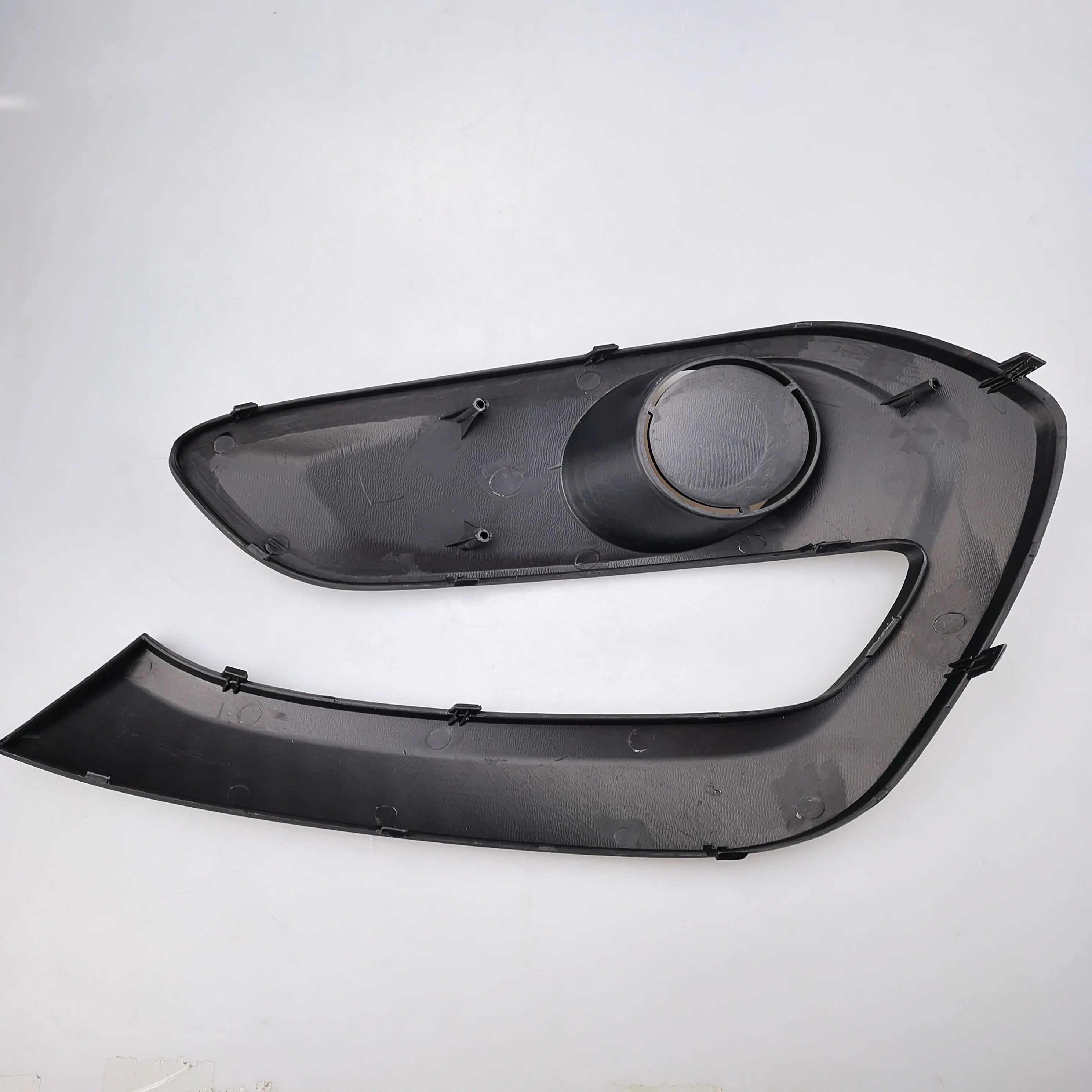SAIC MAXUS G10 Front Fog Lamp Trim Panel C00018016 C00018026