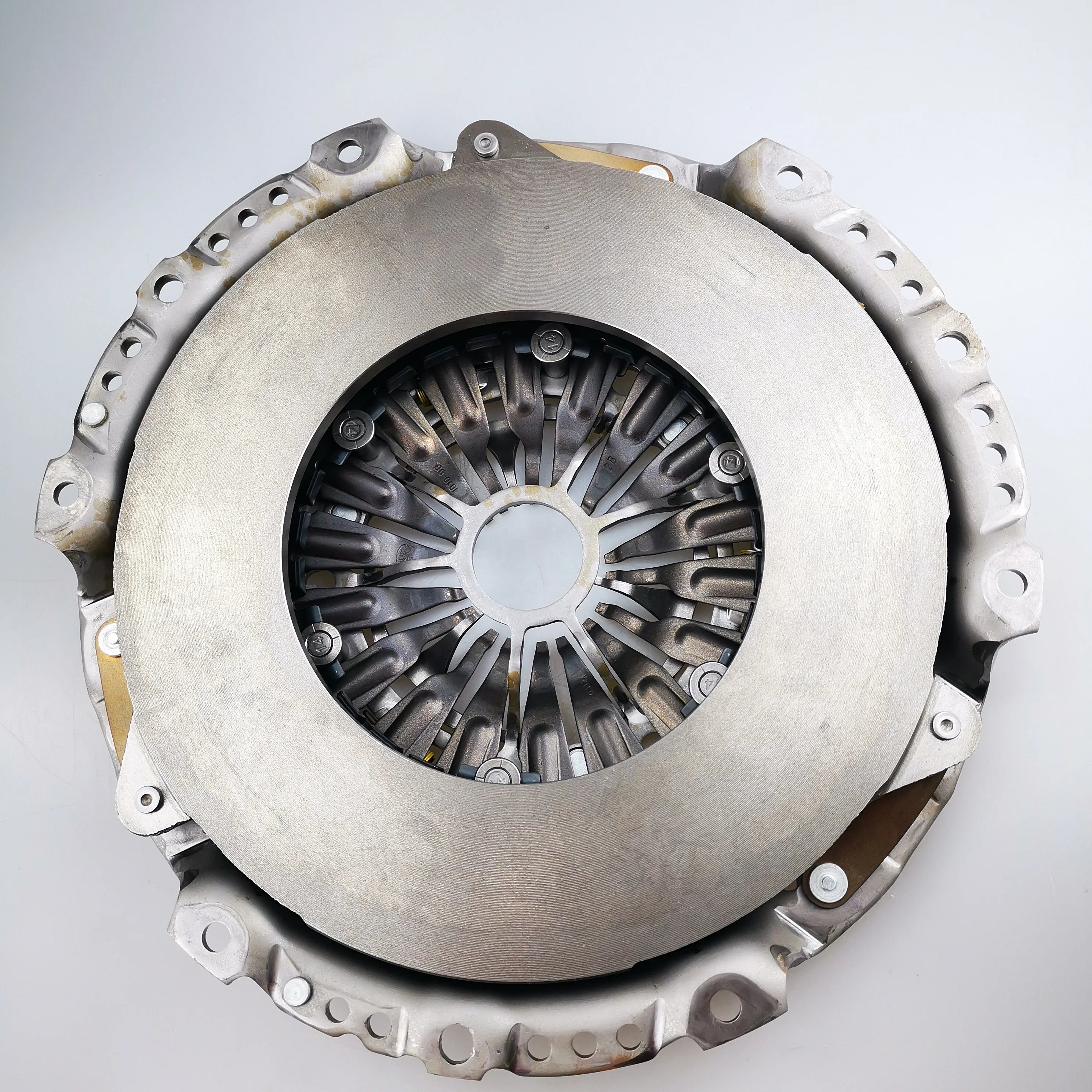 SAIC MAXUS T60 Diesel 2.8T LUK Clutch Kit 6273065330