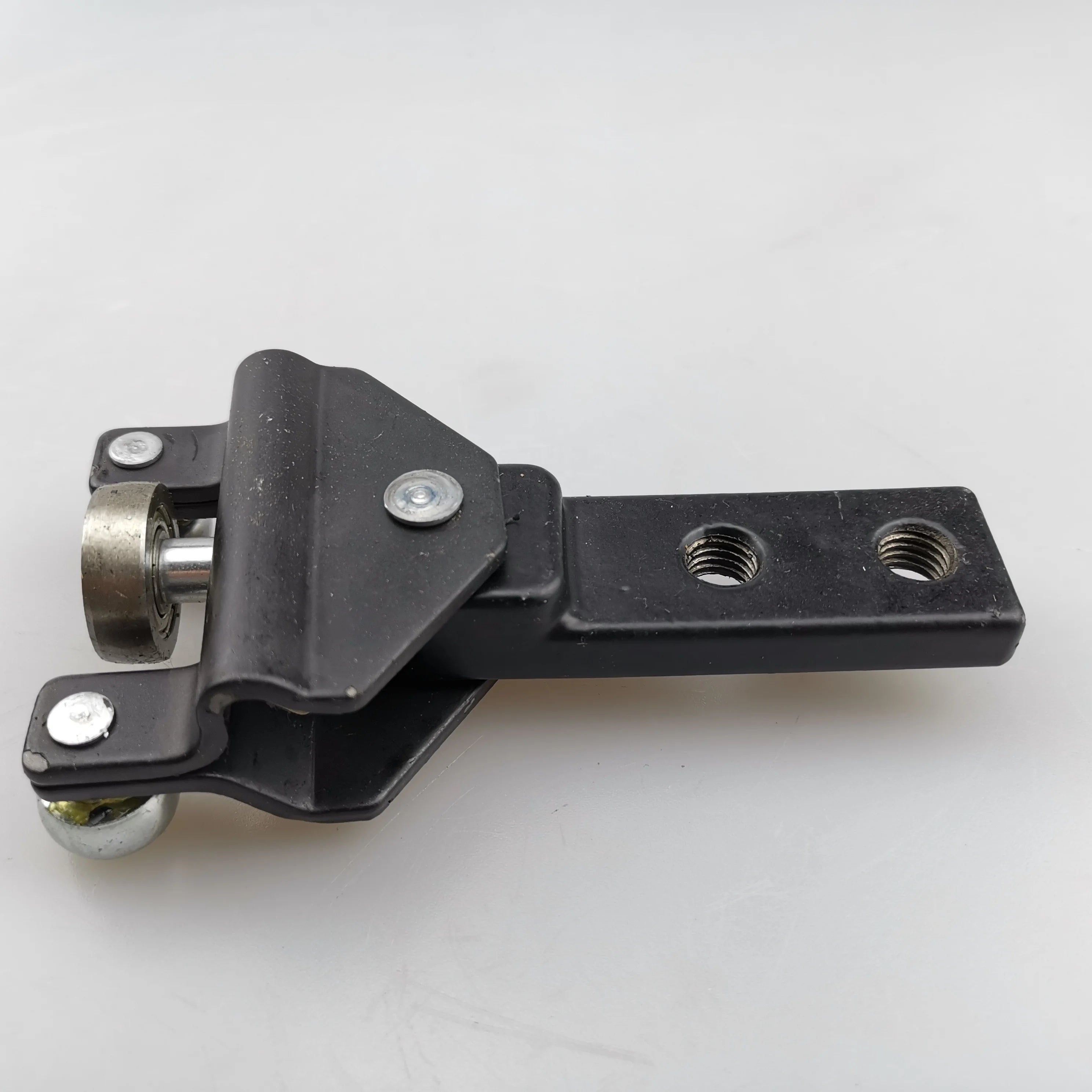 SAIC MAXUS V80 Sliding Door Lower Hinge C00045187 C00062460