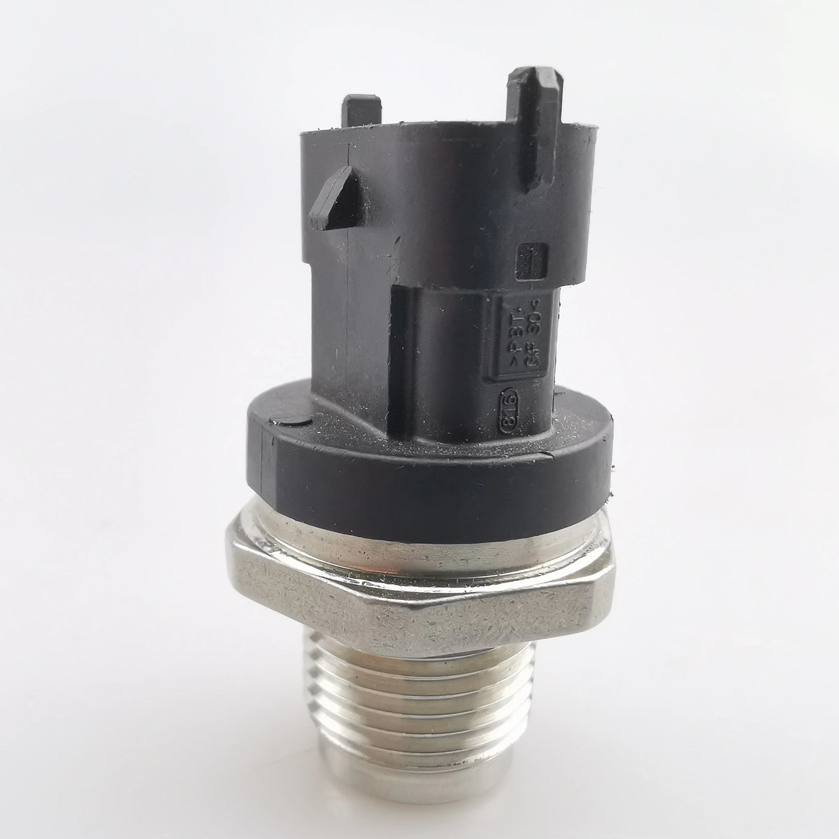 SAIC MAXUS V80 Original High Pressure Rail Solenoid Valve 0281002937