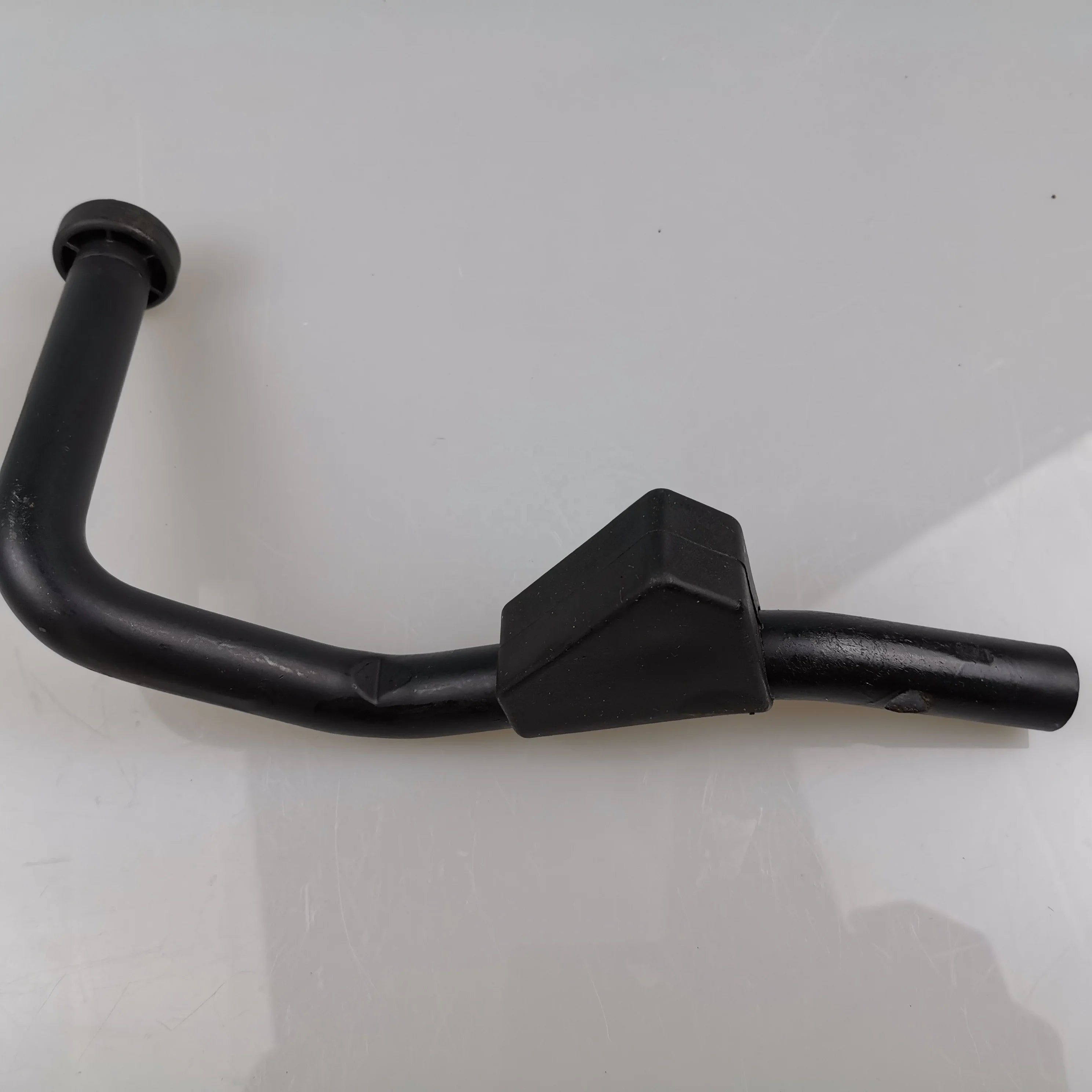 SAIC MAXUS V80 Upper Hinge of Side Sliding Door RH C00028803