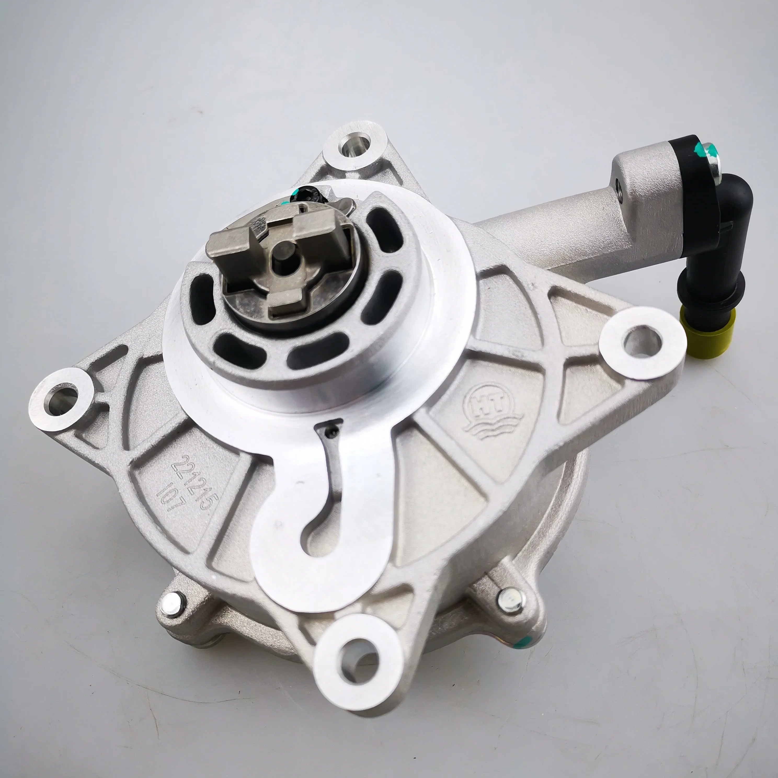 SAIC MAXUS G10 1.9T Engine Vacuum Pump Assembly 10189992