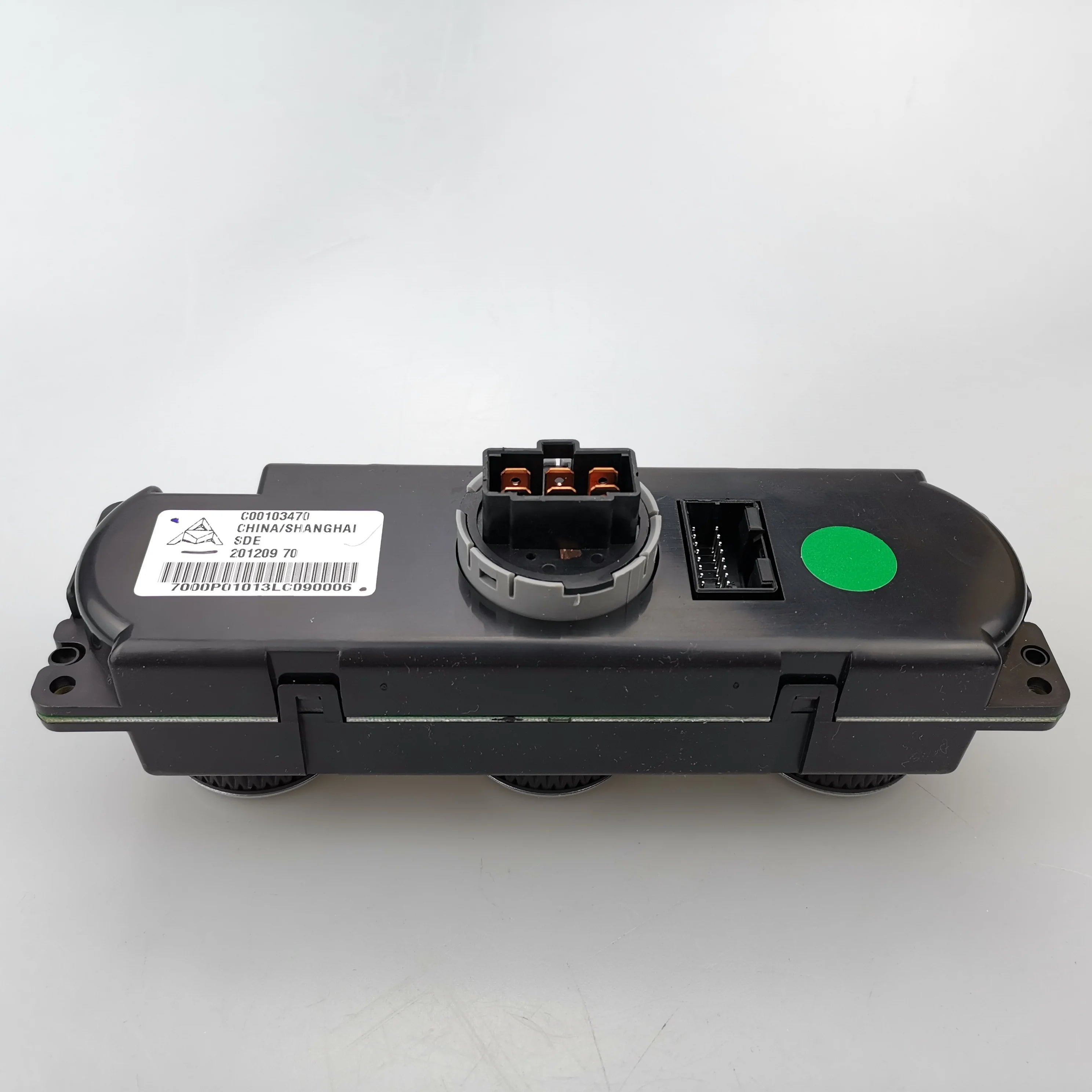 SAIC MAXUS V80 Front air Conditioning Control Panel C00103470