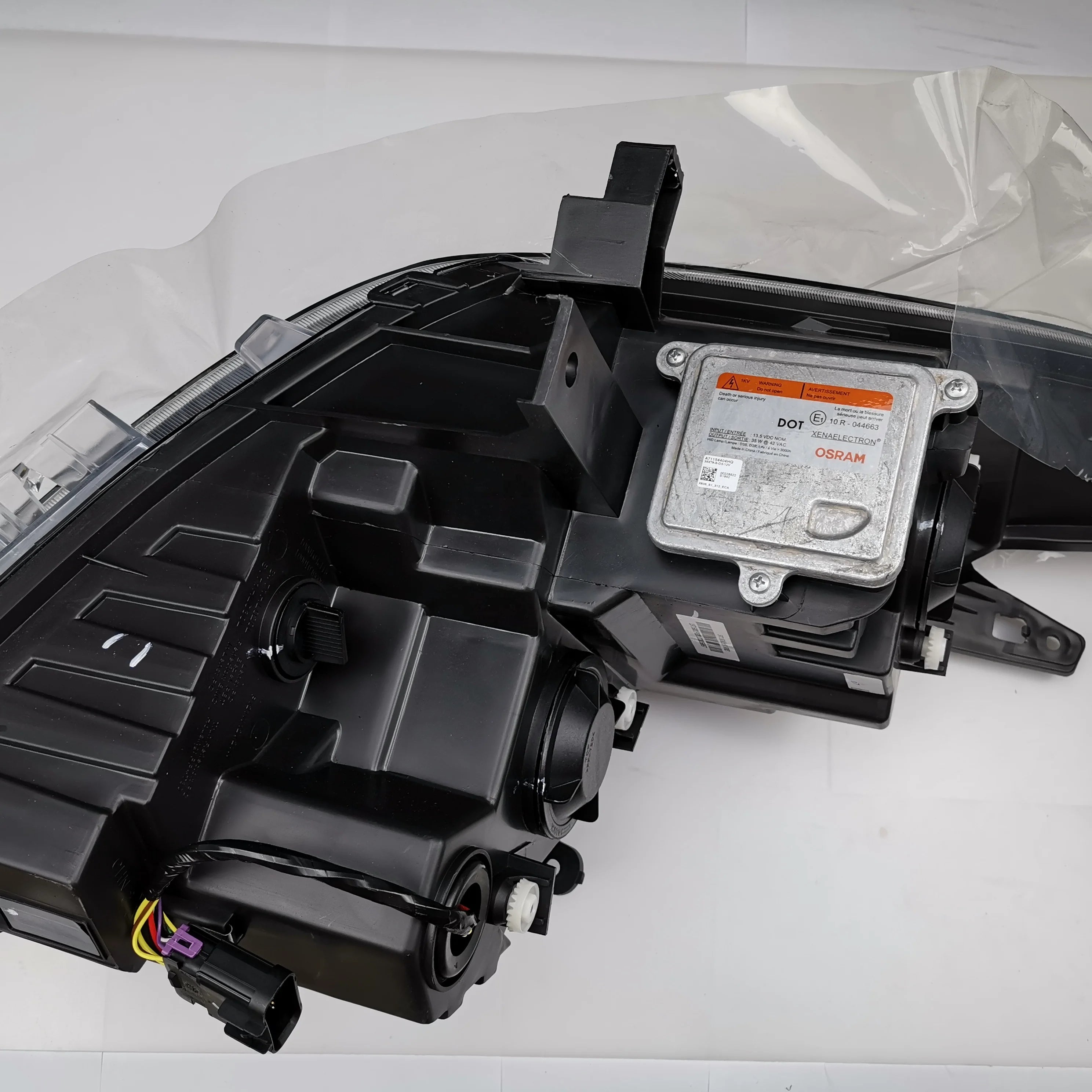 SAIC MAXUS G10 Original Headlight Assembly C00016759 C00016760